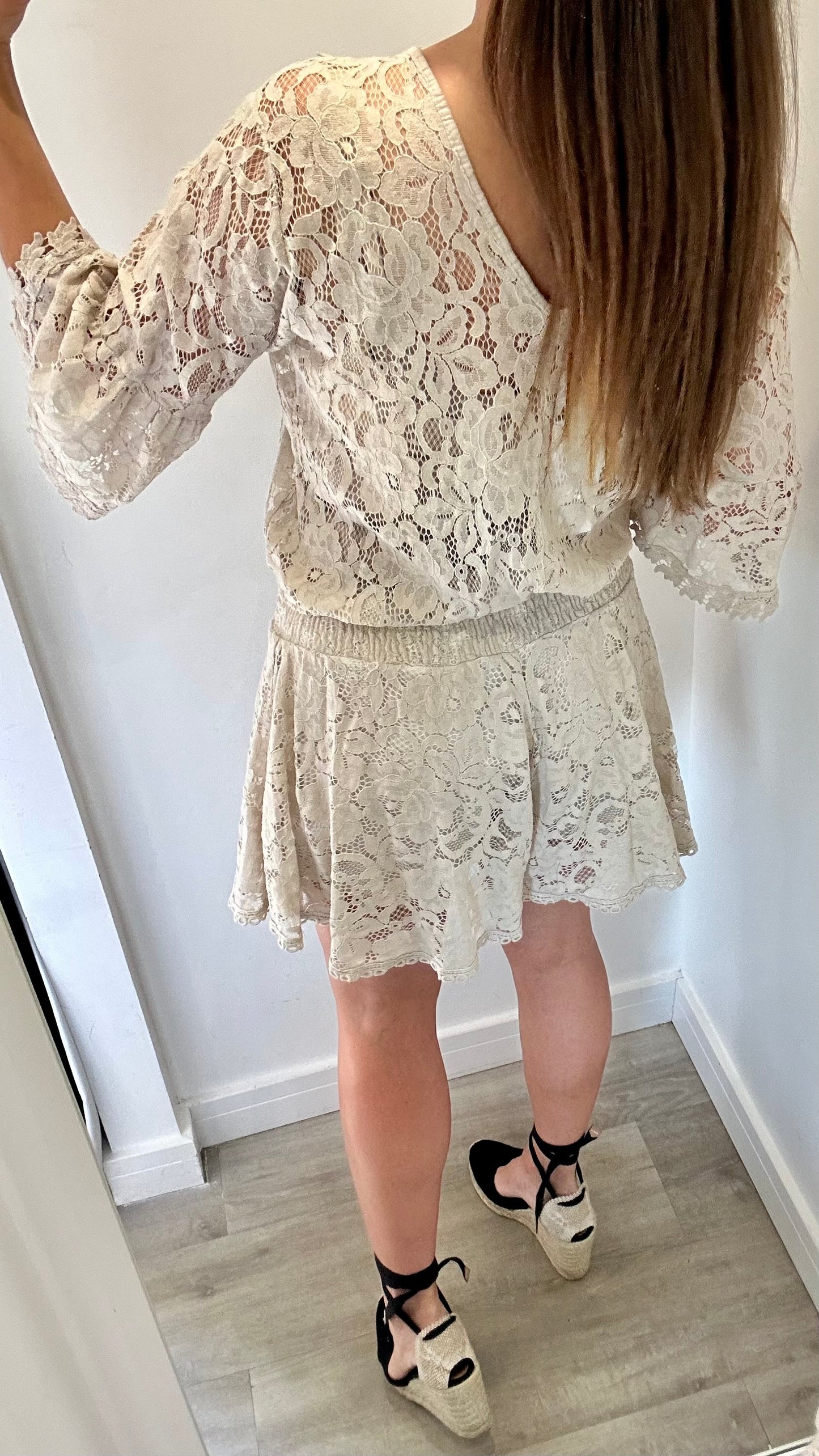 SAND CROCHET SHORTS