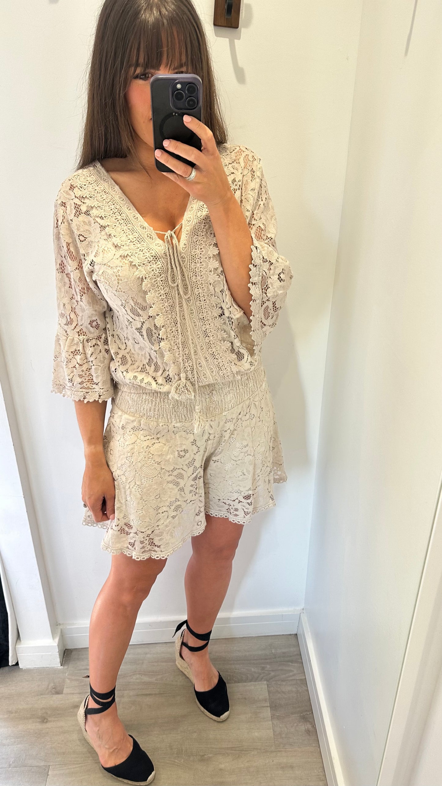 SAND CROCHET SHORTS