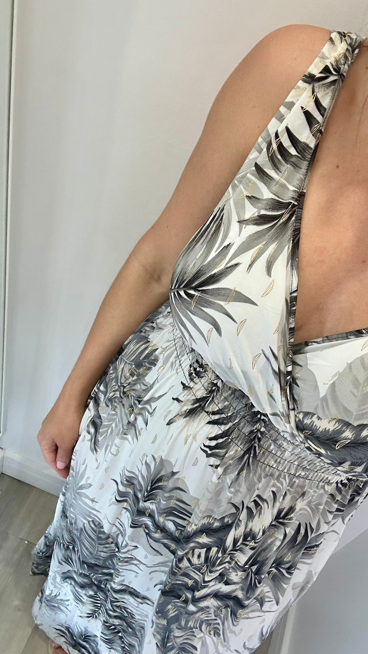 CHARCOAL PALM PRINT MAXI DRESS