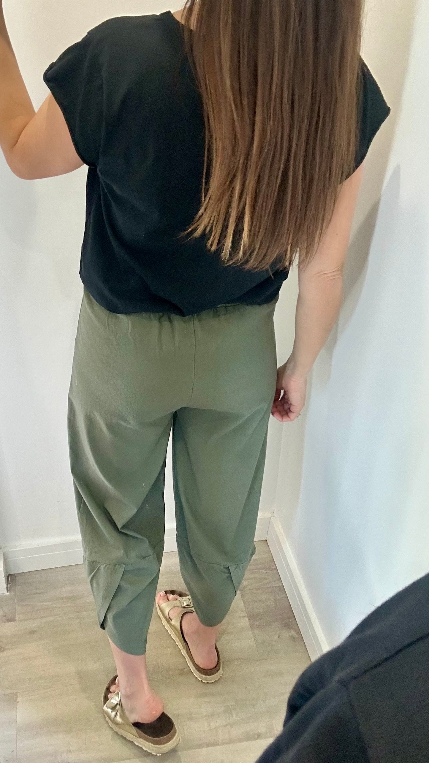 KHAKI CROPPED POCKET TROUSERS