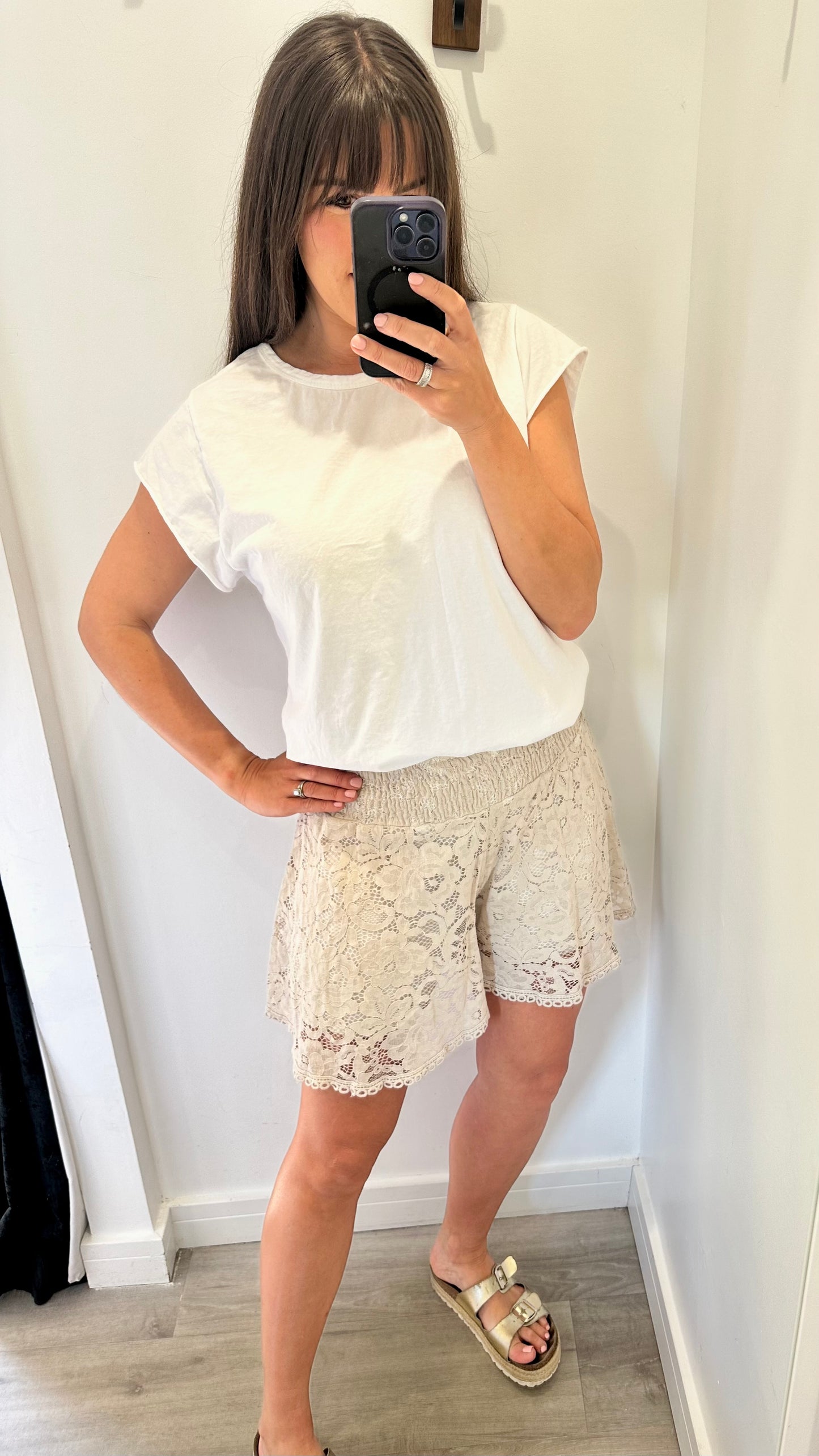 SAND CROCHET SHORTS