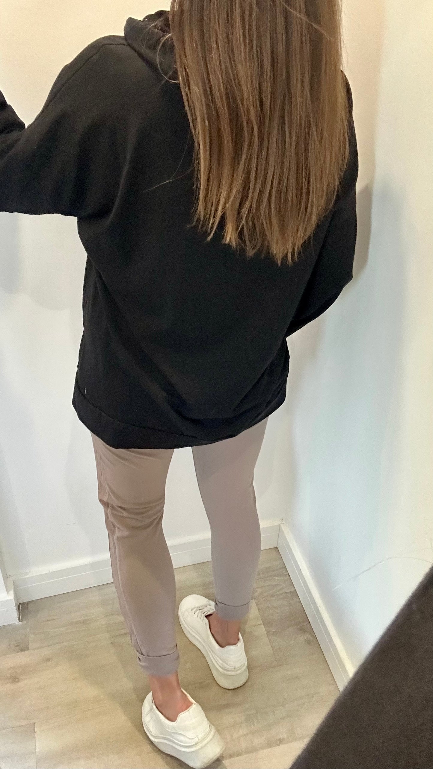 BLACK PLAIN LIGHTWEIGHT HOODIE