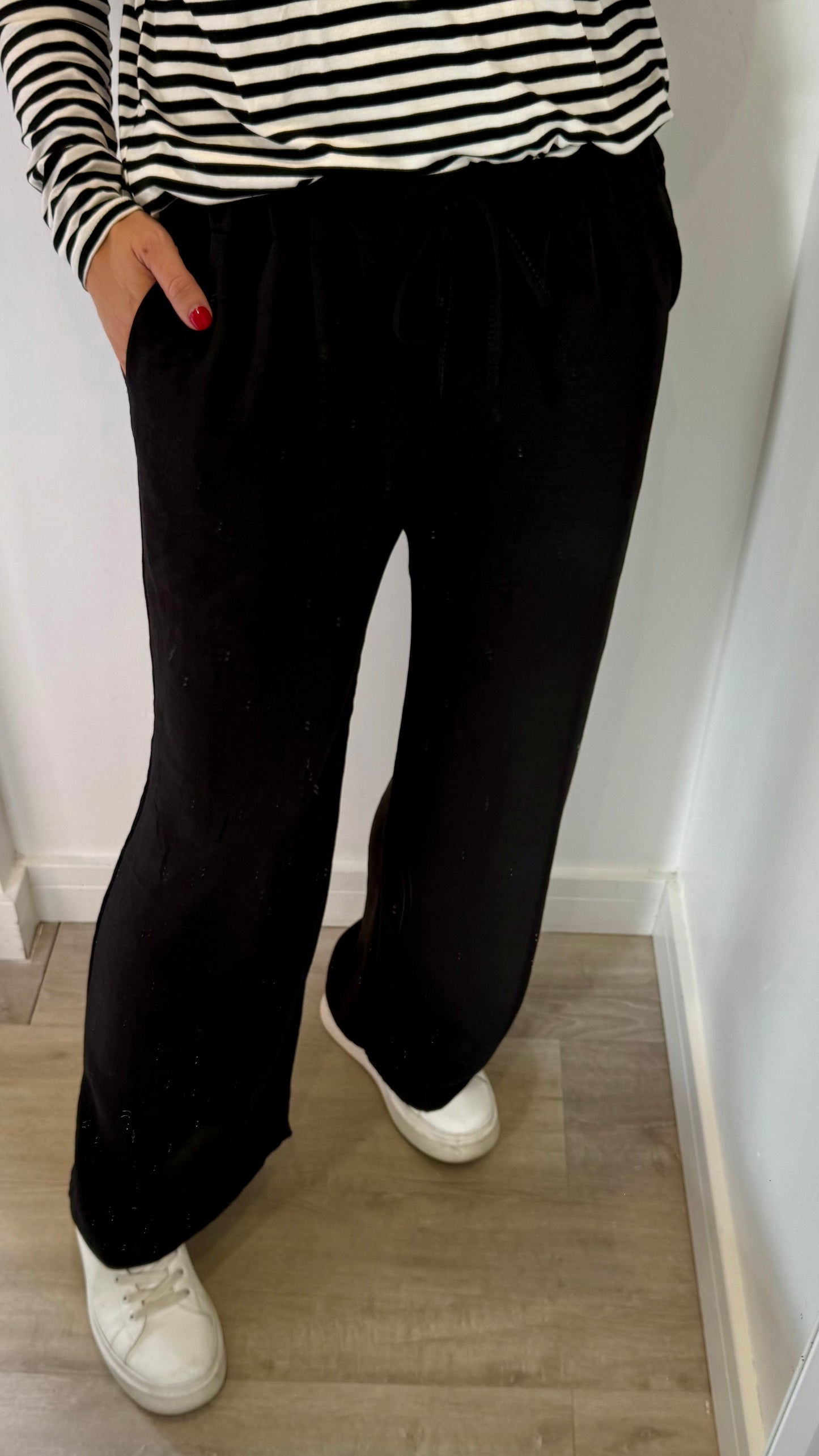 BLACK STRAIGHT LEG TROUSERS