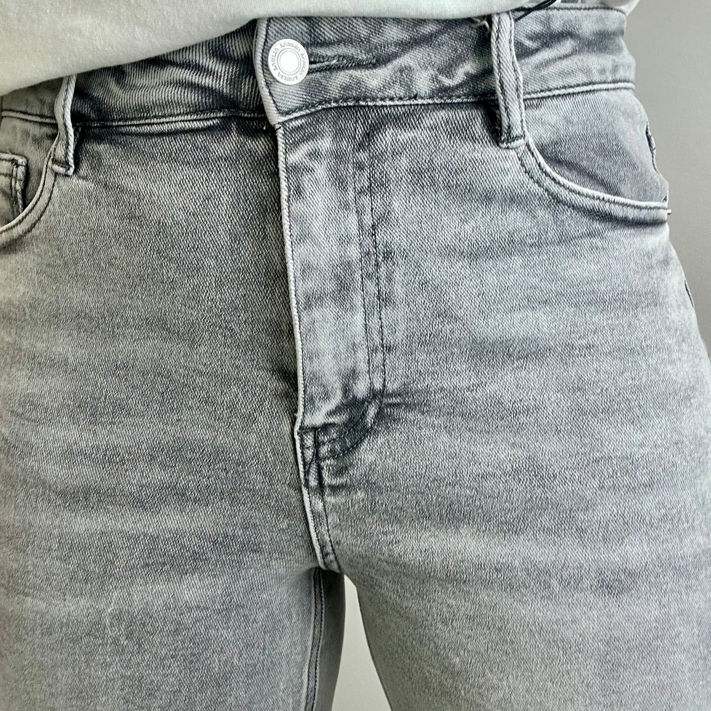GREY WASHED DAD FIT JEANS
