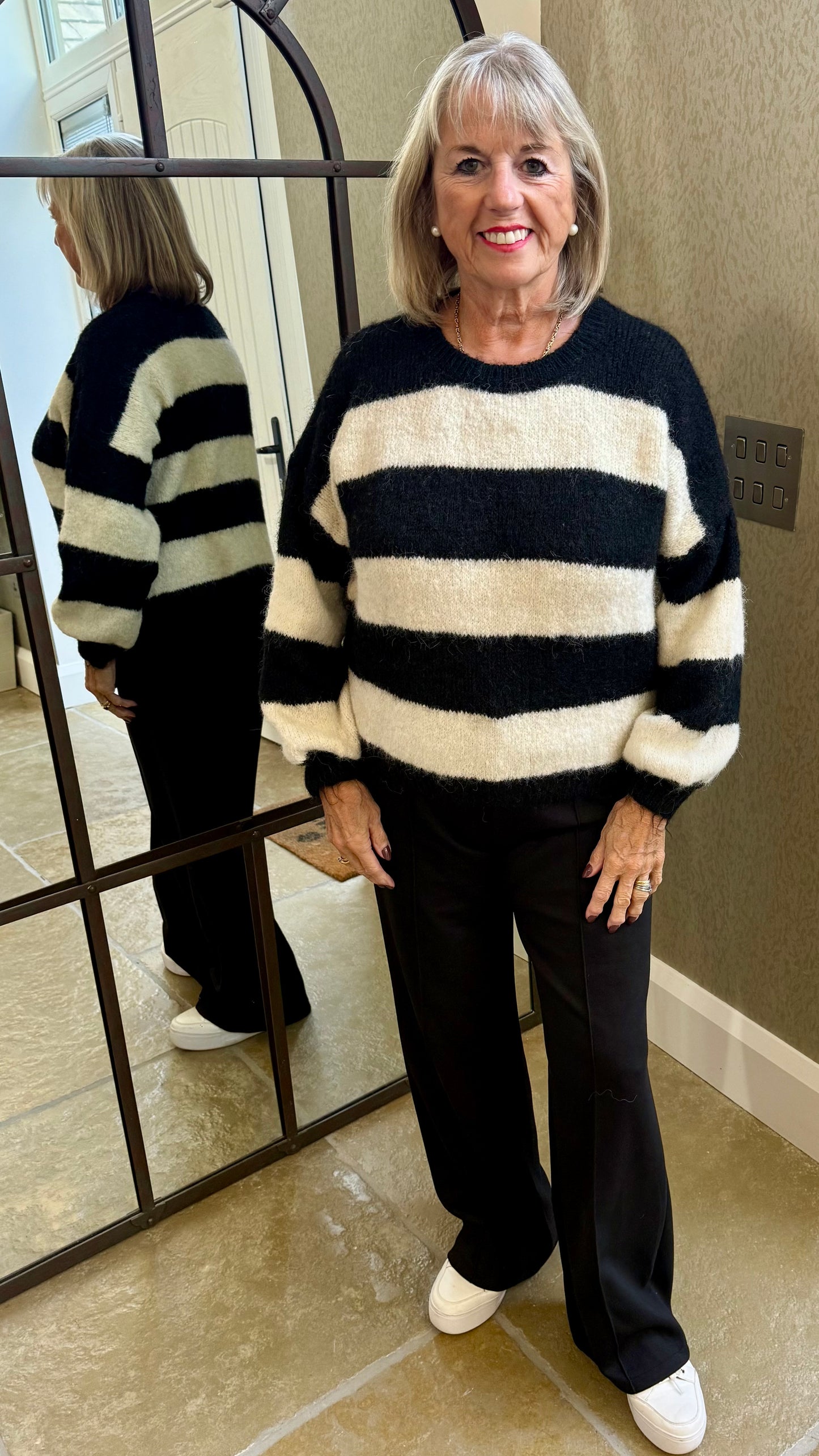 BLACK AND WHITE STRIPE FLUFFY JUMPER