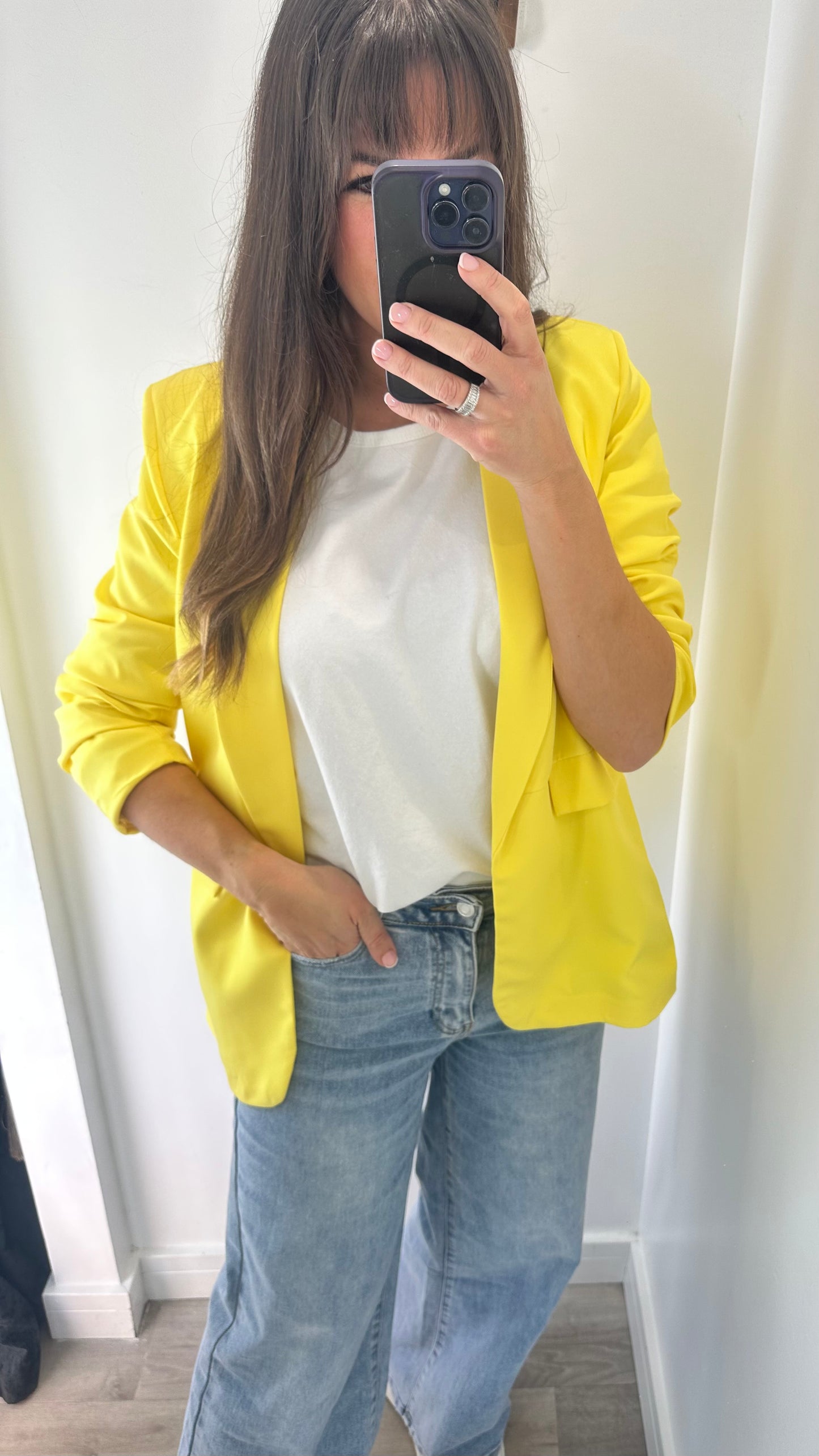 YELLOW RUCHED SLEEVE BLAZER