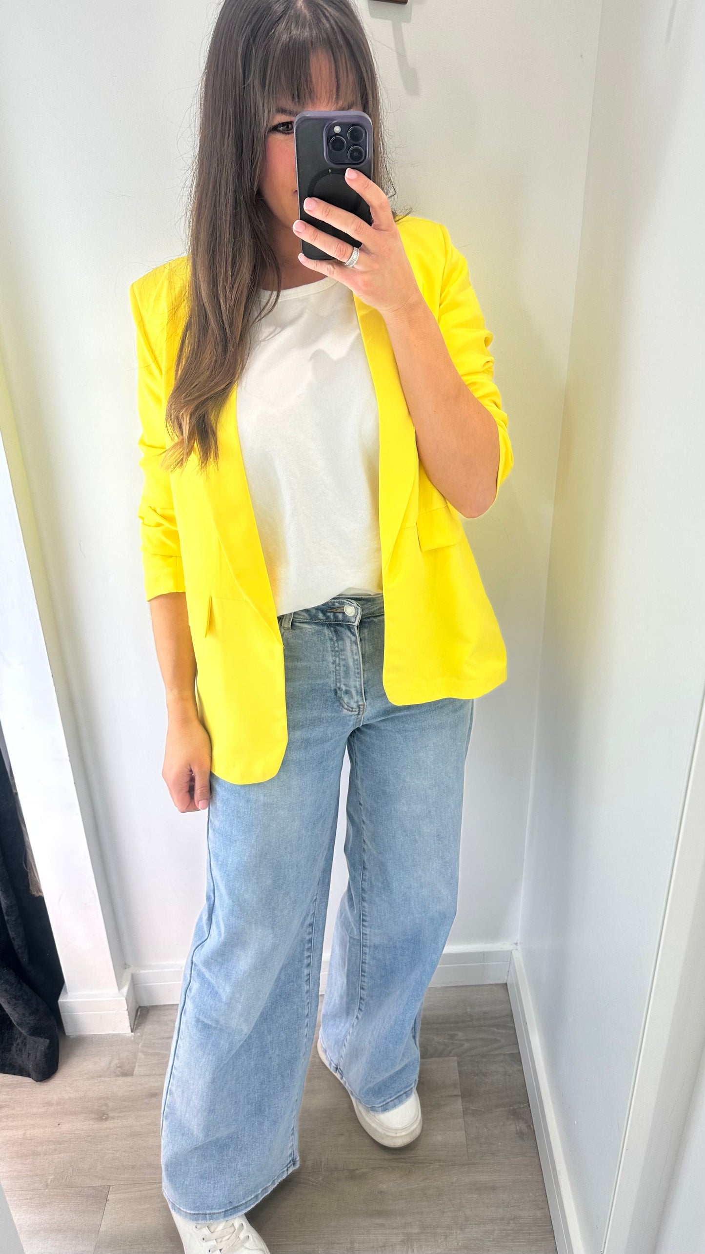 YELLOW RUCHED SLEEVE BLAZER