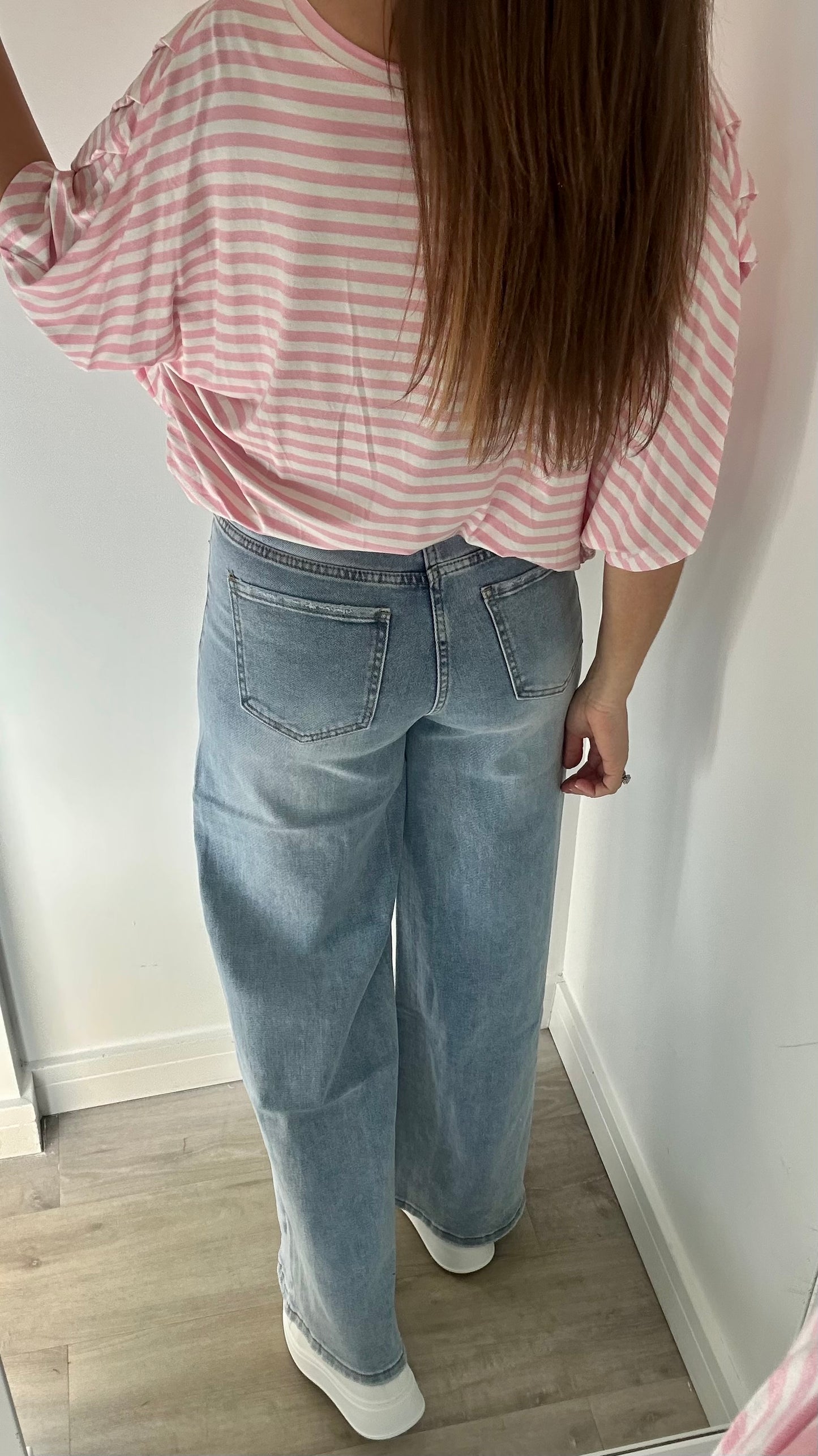 LIGHT DENIM WASHED DAD FIT JEANS