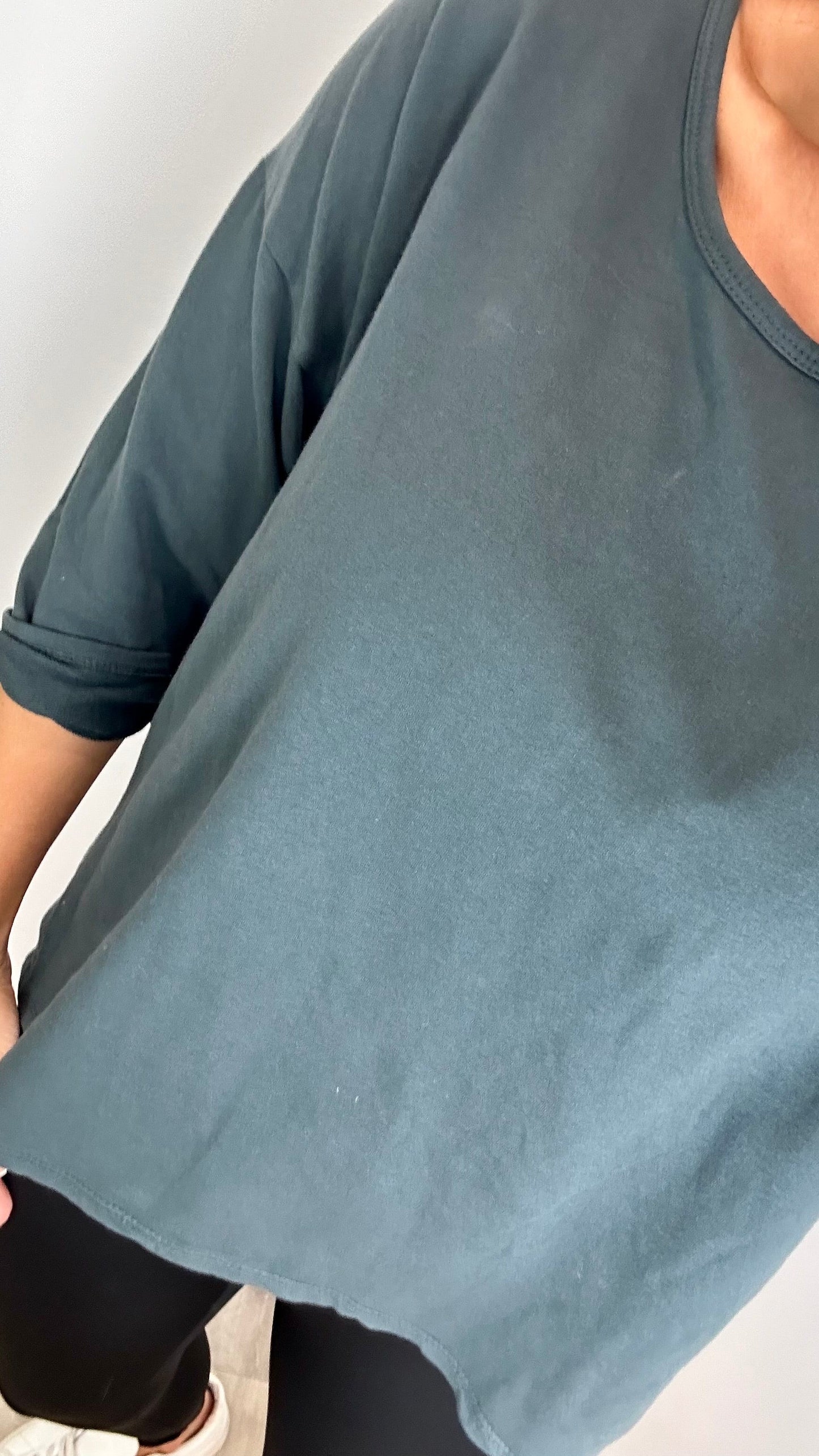 CHARCOAL ROLL SLEEVE SWEAT TOP
