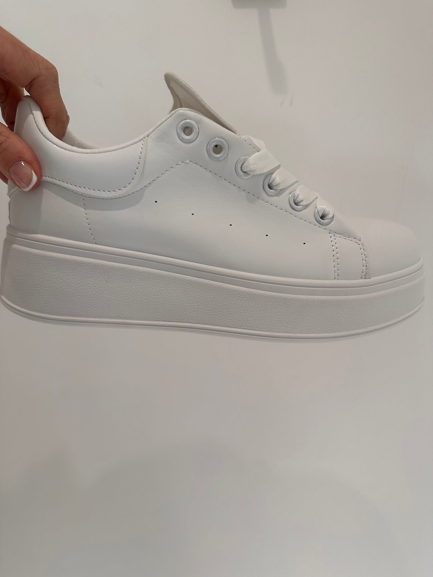 WHITE PLATFORM TRAINERS