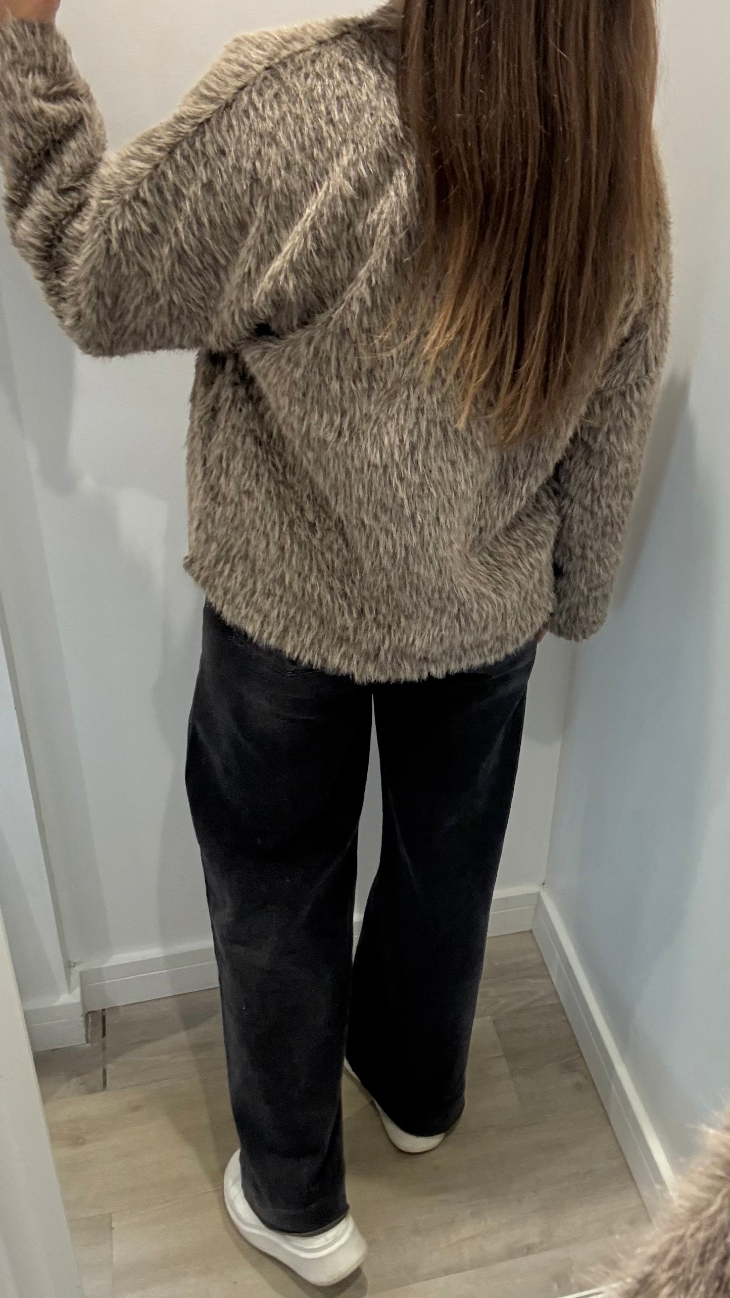 FAUX FUR TEXTURED SHORT JACKET