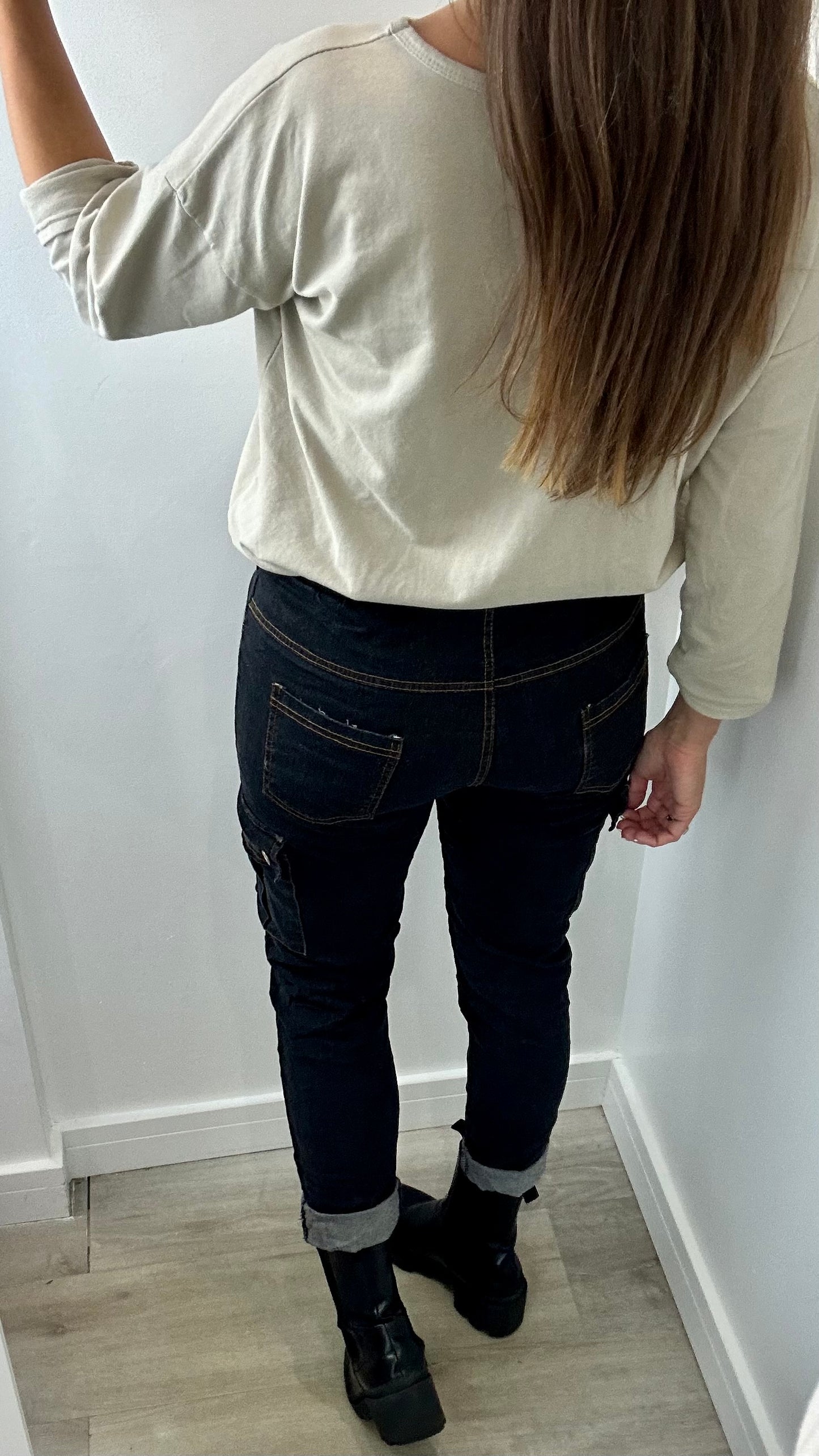 SAND ROLL SLEEVE SWEAT TOP