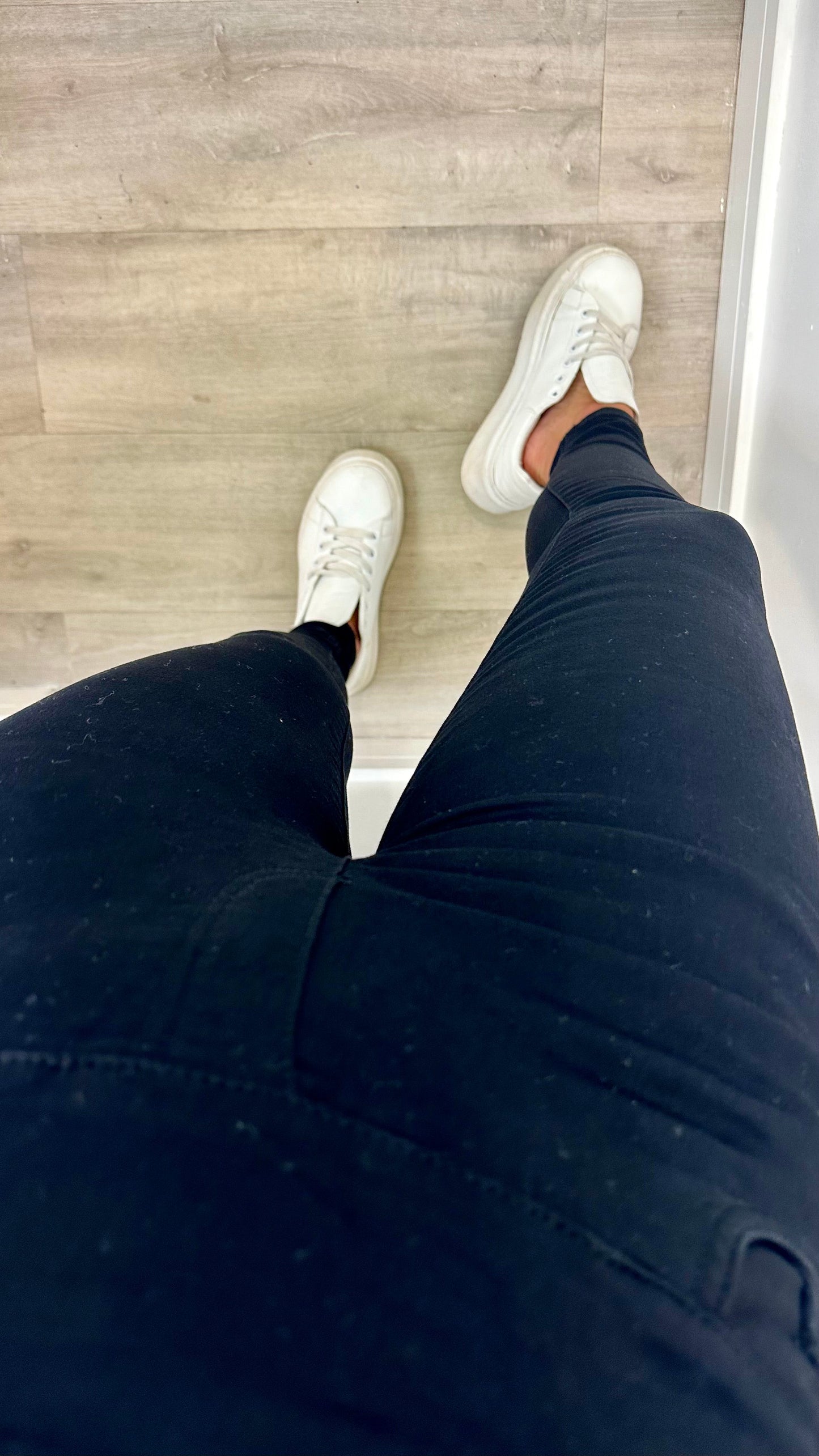 BLACK TOCADO JEANS