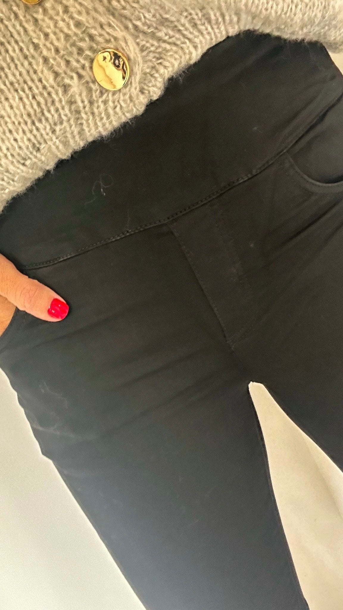 BLACK TOCADO JEANS