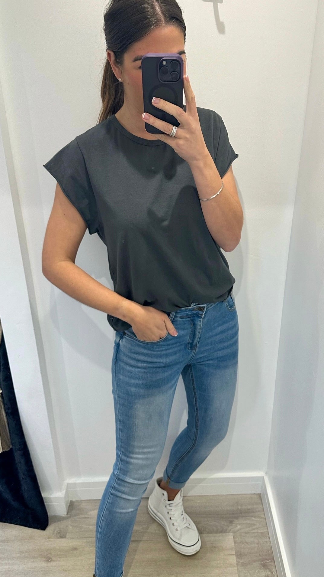 CHARCOAL CAP SLEEVE TEE