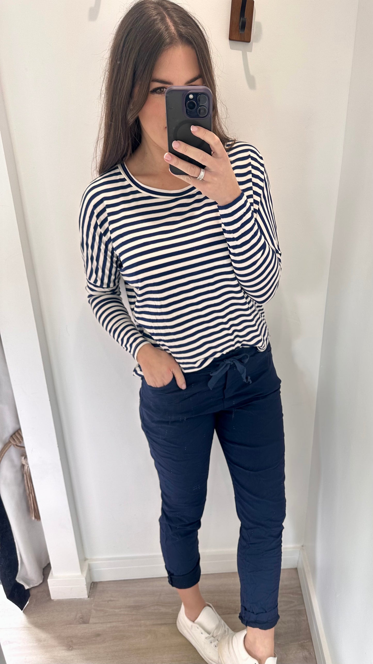 NAVY MAGIC PANTS