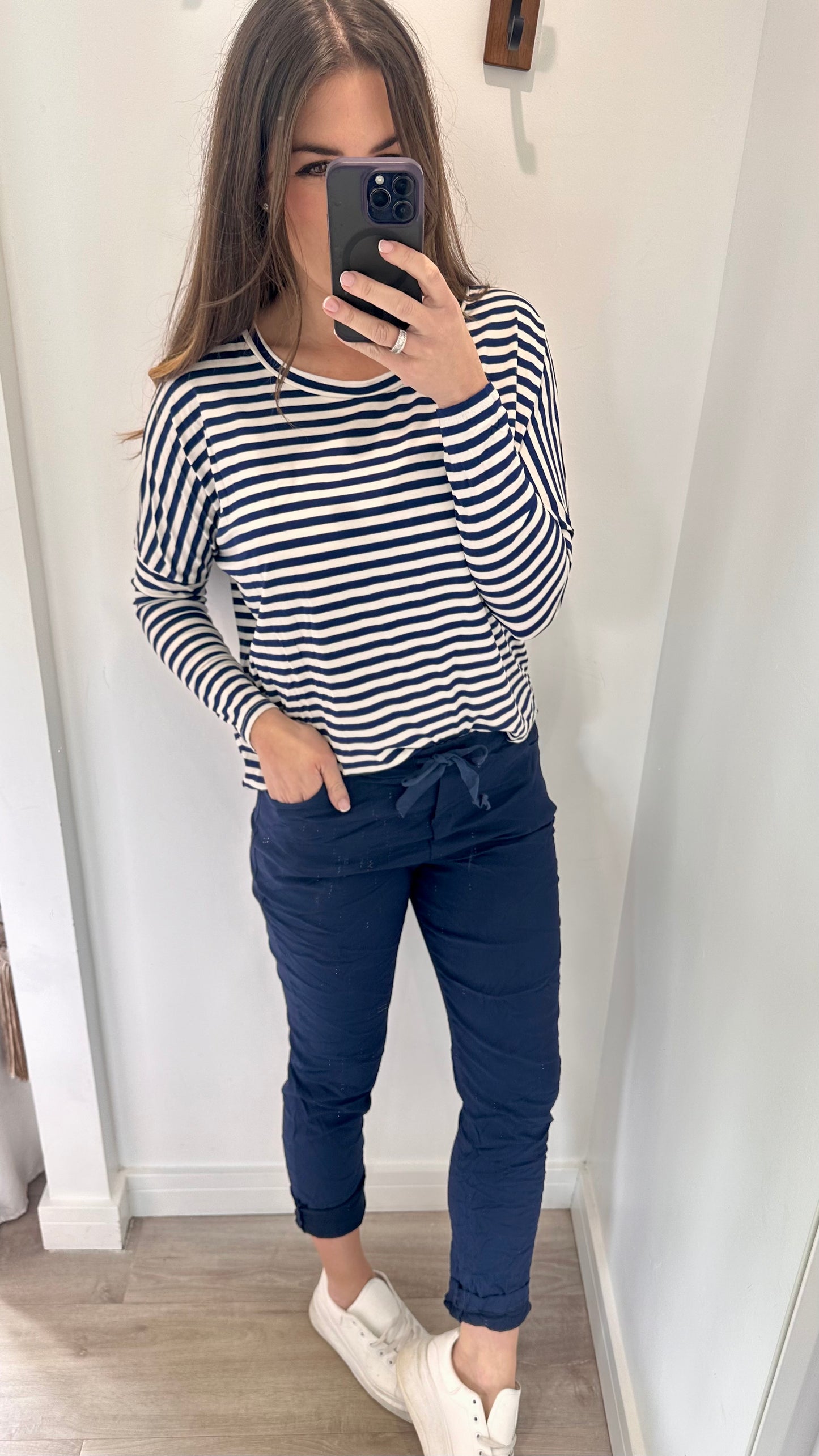 NAVY MAGIC PANTS