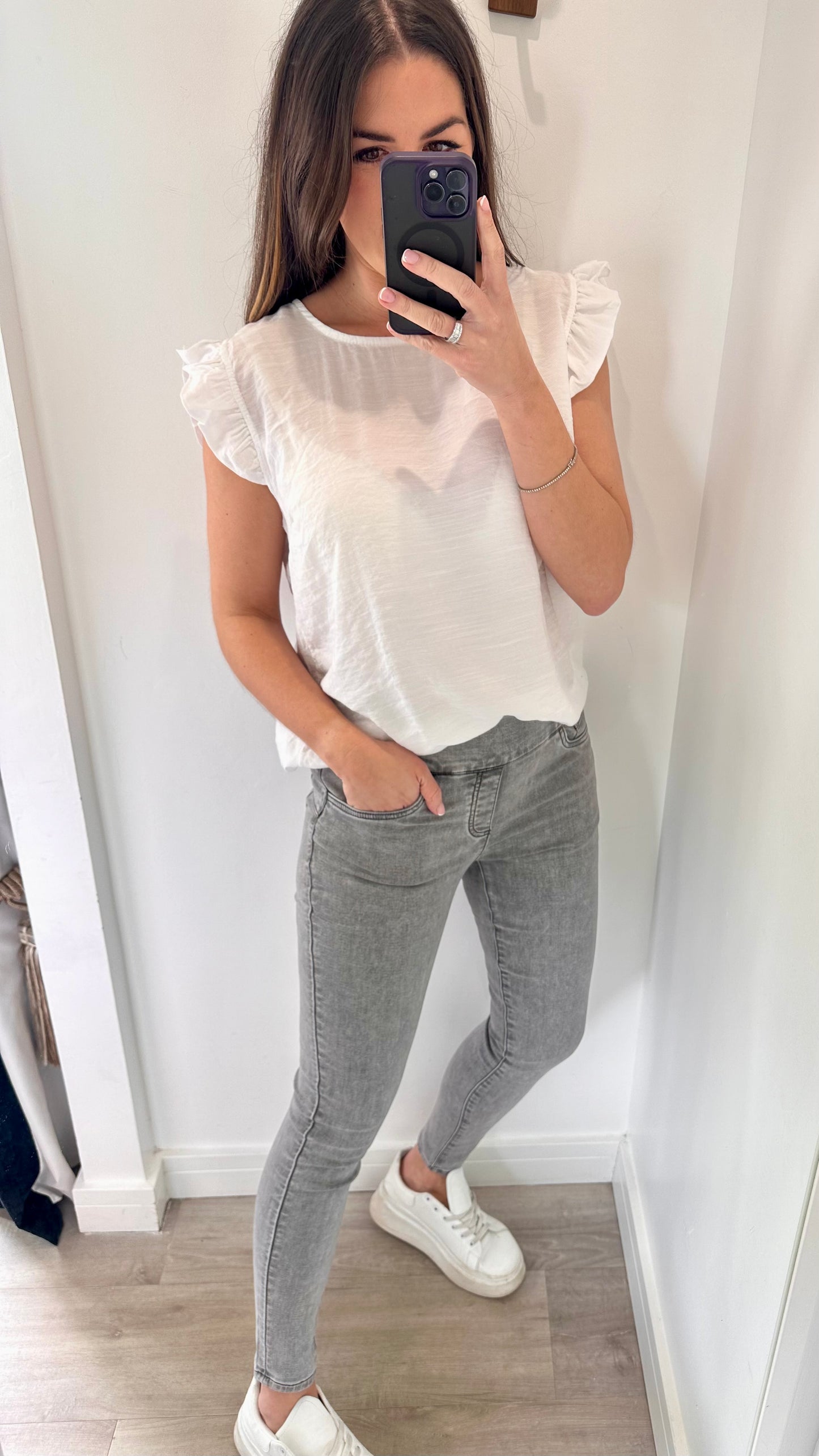 GREY TOCADO JEANS