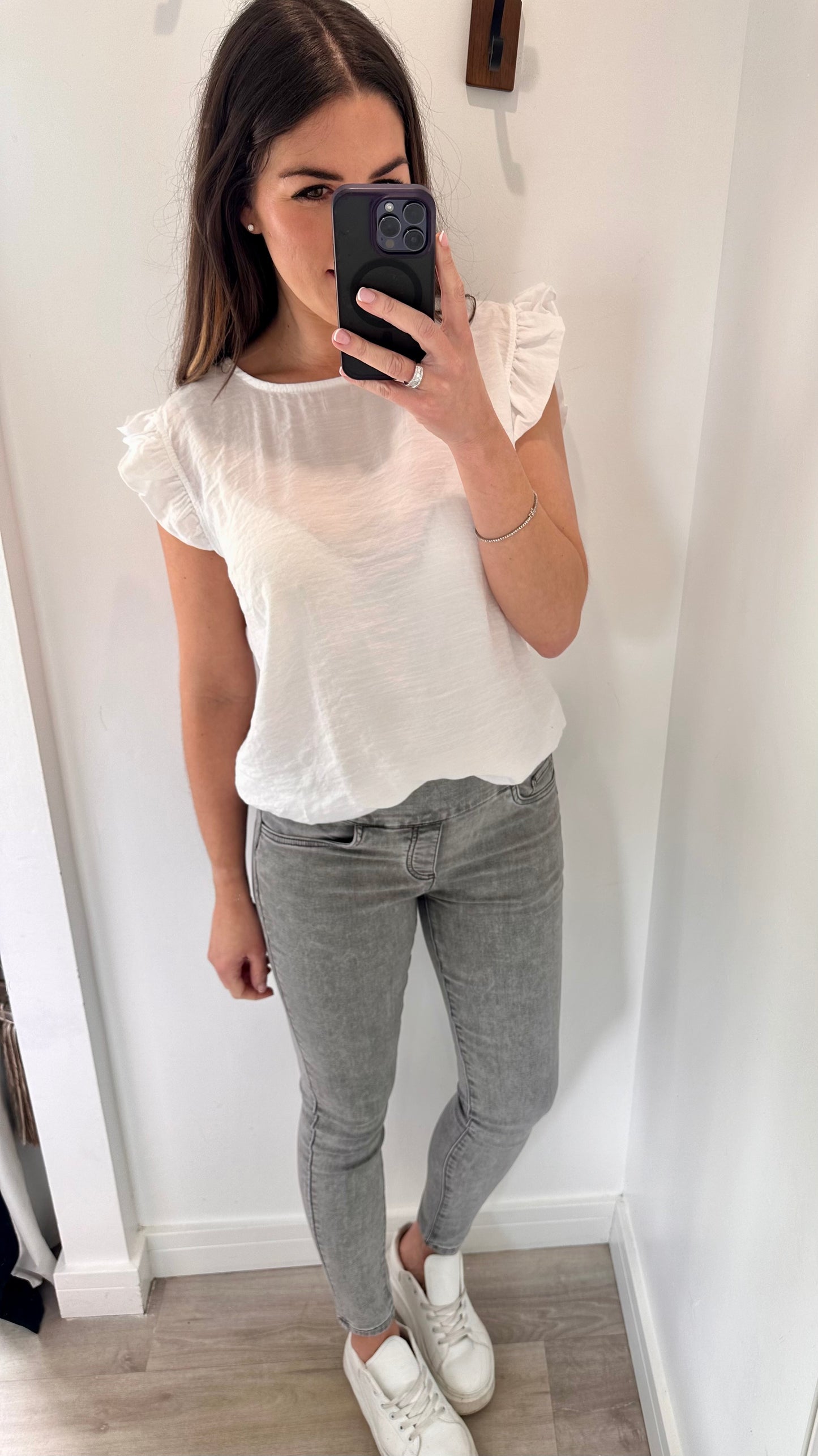 GREY TOCADO JEANS