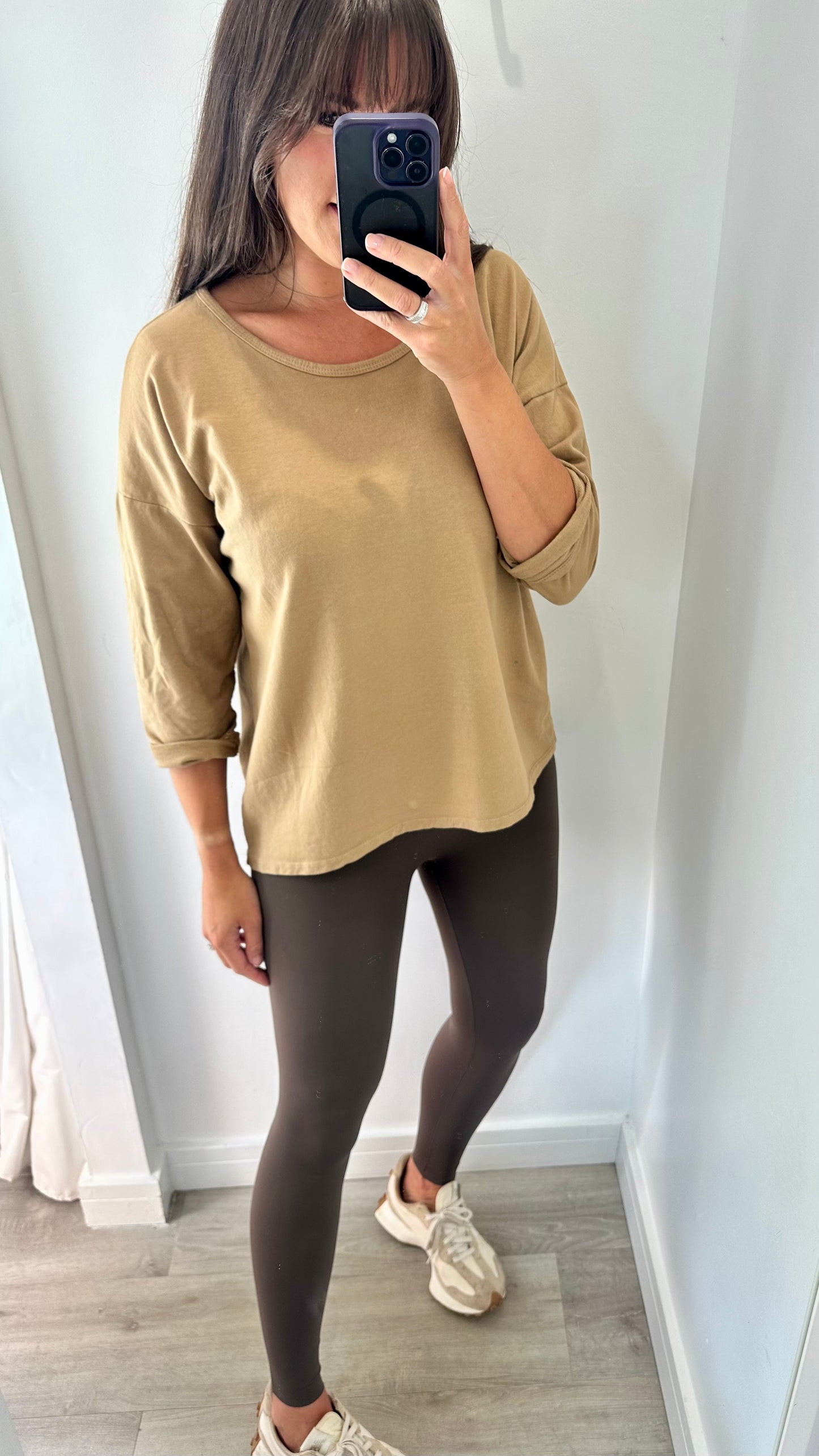 CAMEL ROLL SLEEVE SWEAT TOP