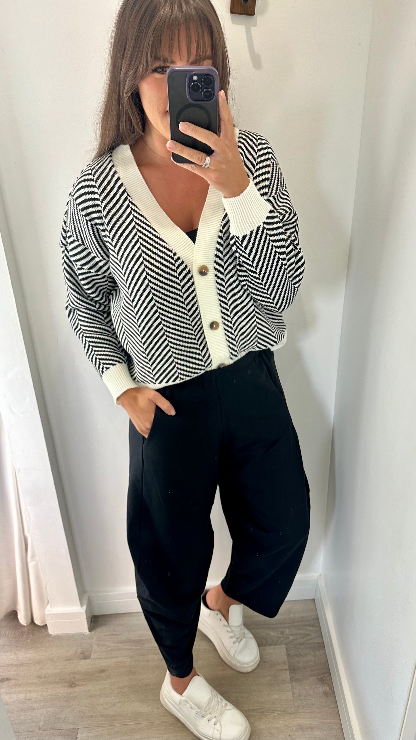 BLACK AND WHITE STRIPE CARDIGAN