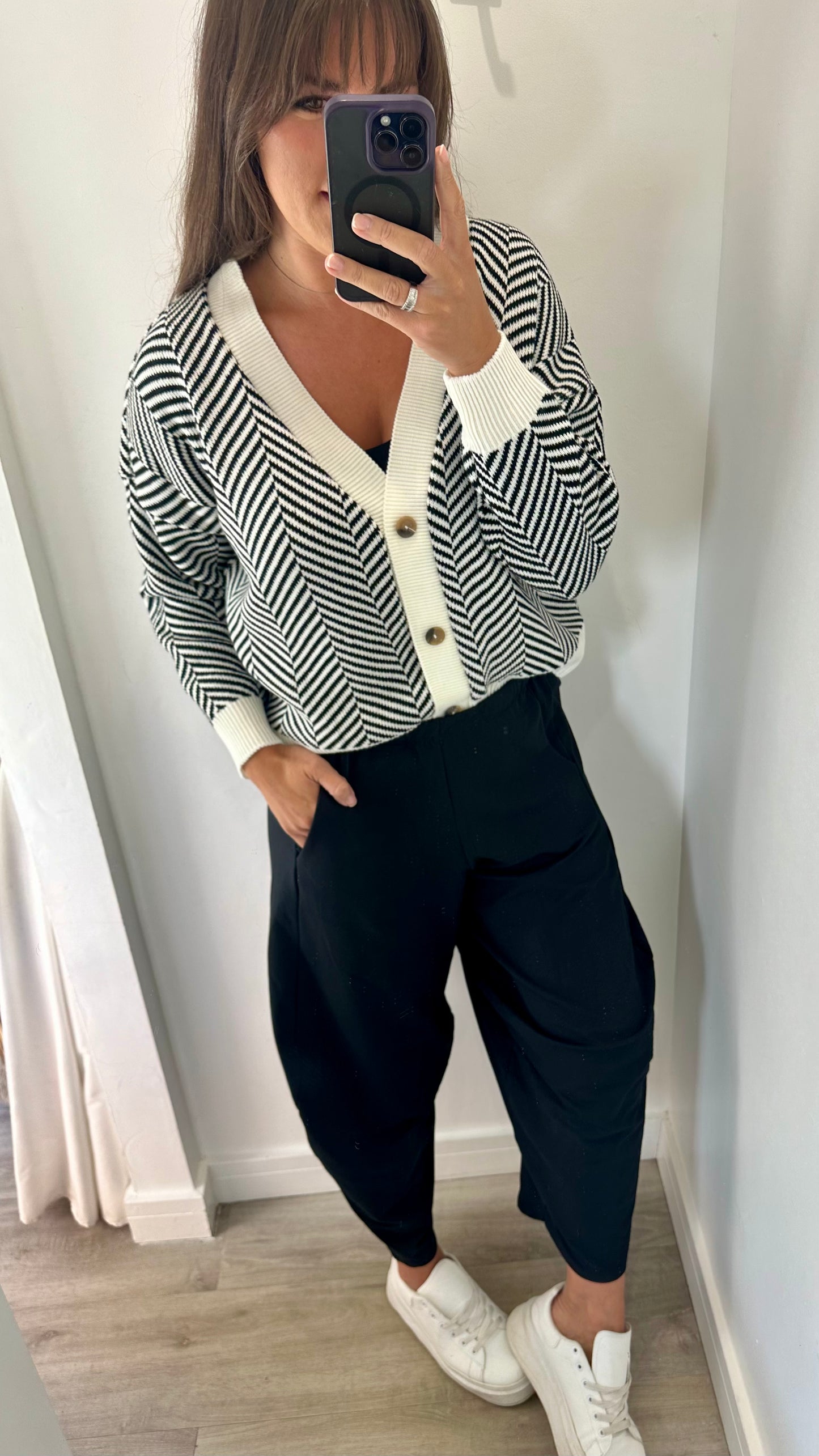 BLACK AND WHITE STRIPE CARDIGAN