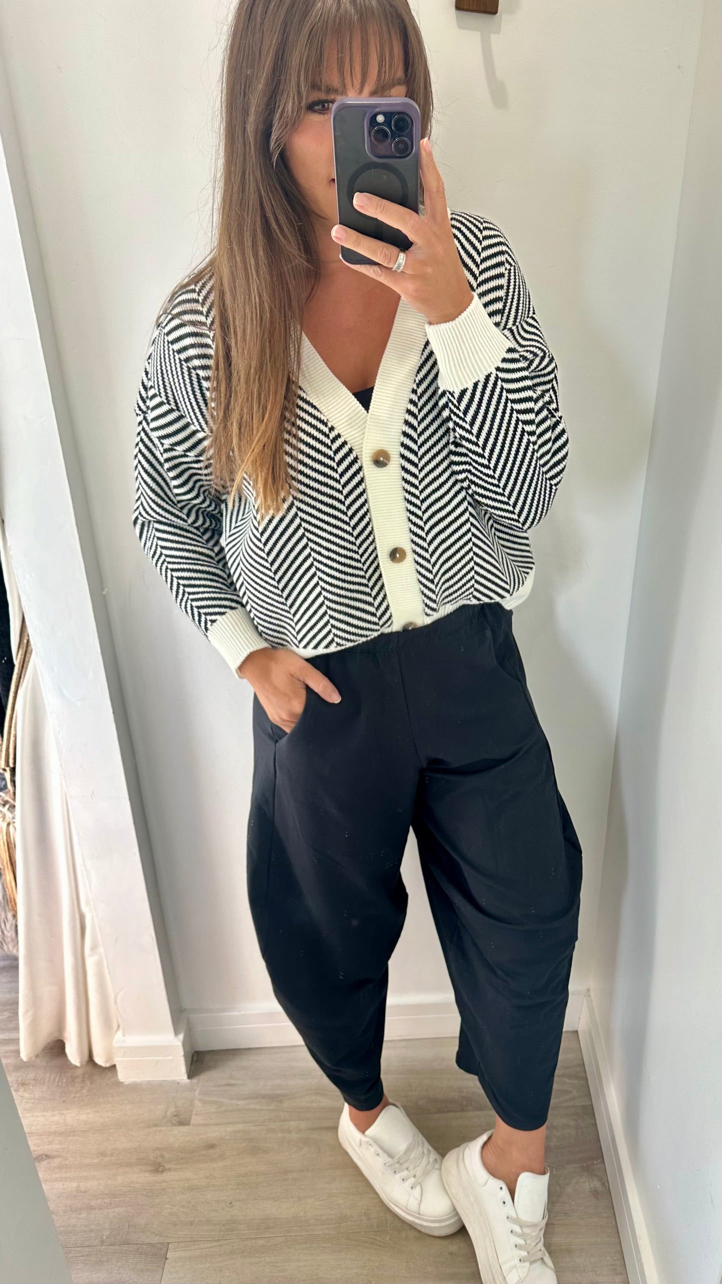 BLACK AND WHITE STRIPE CARDIGAN