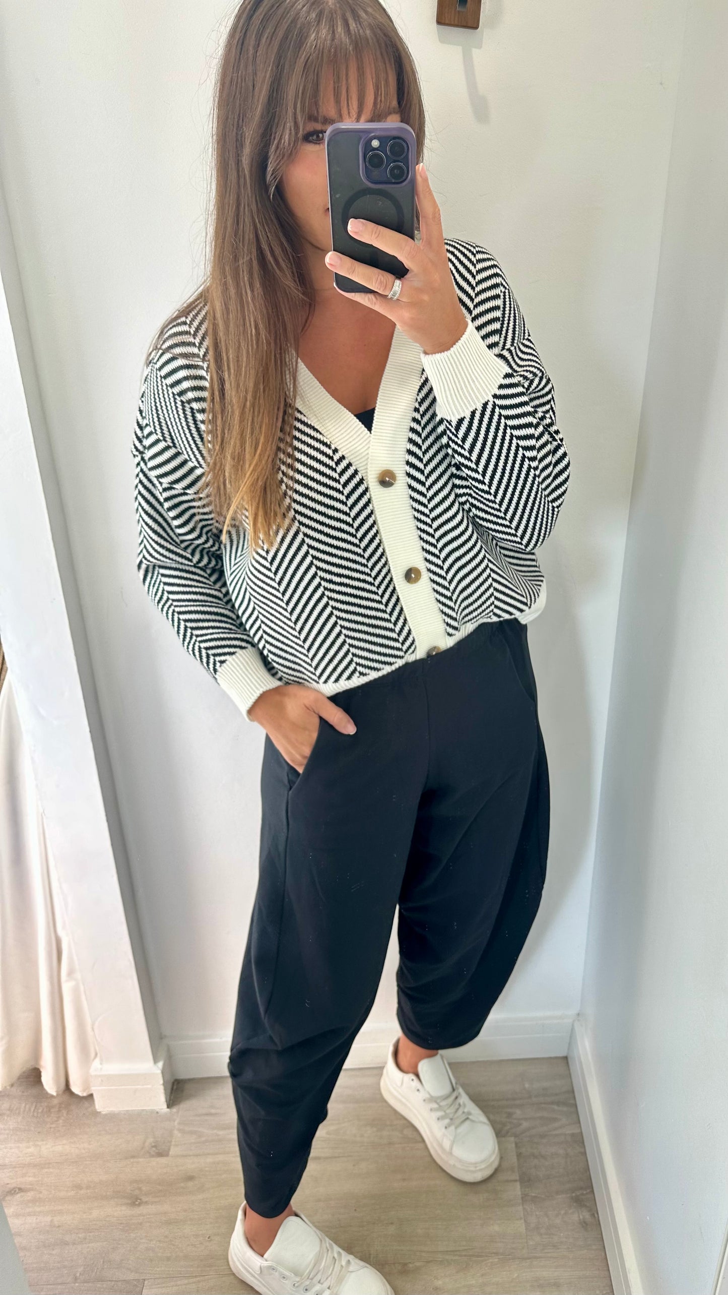 BLACK AND WHITE STRIPE CARDIGAN