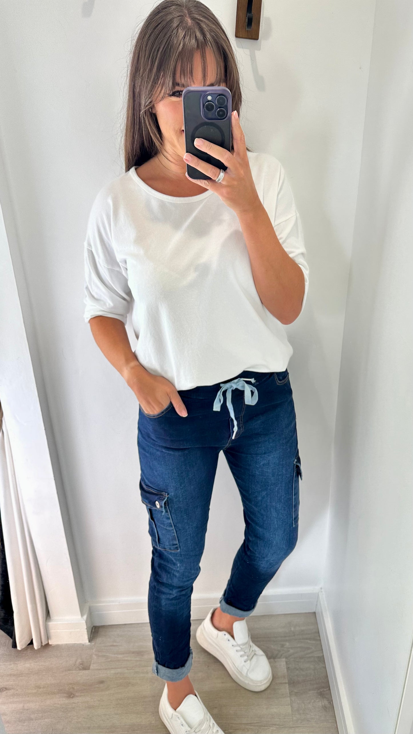 WHITE ROLL SLEEVE SWEAT TOP