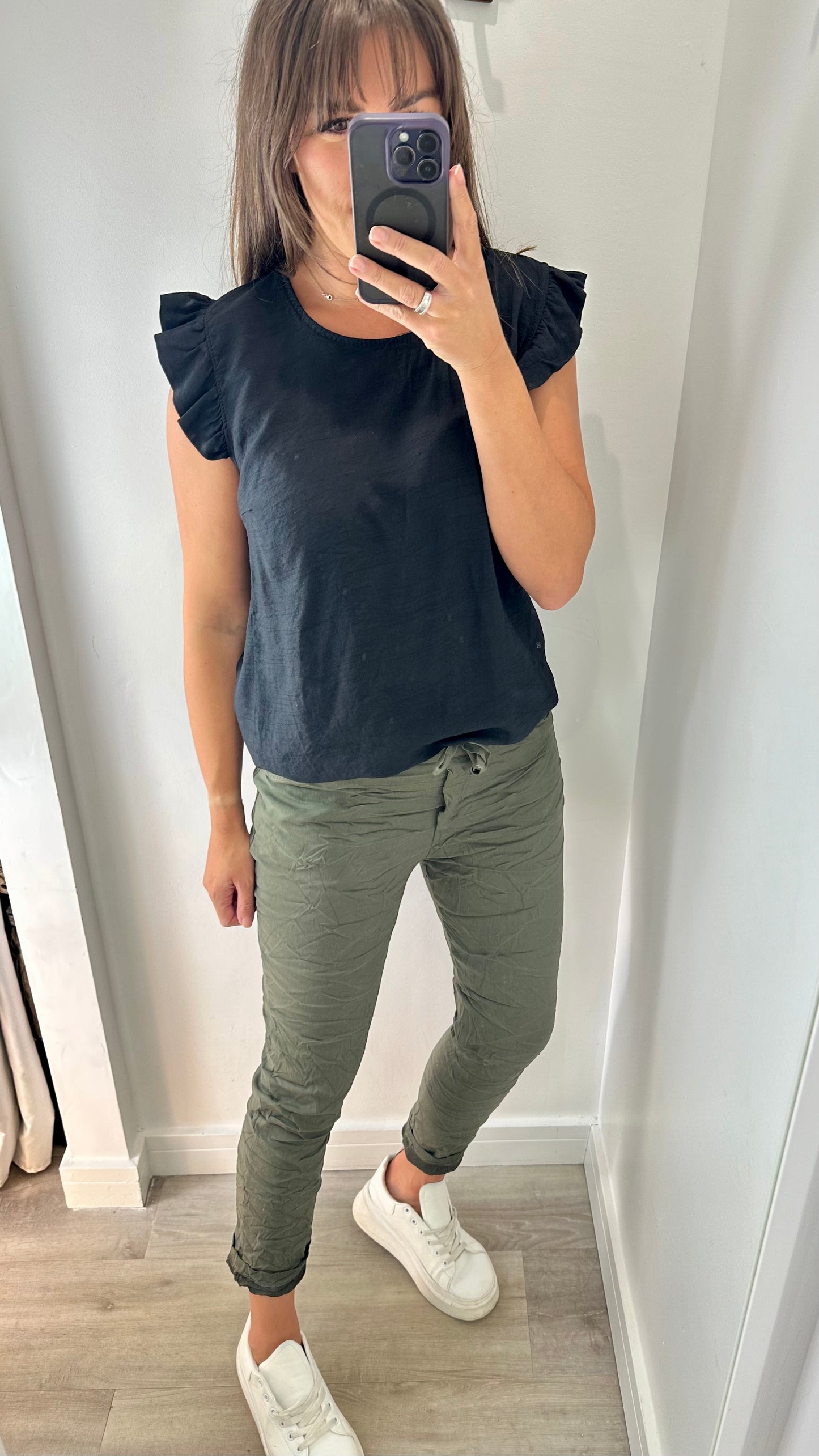 BLACK BUTTON BACK TOP