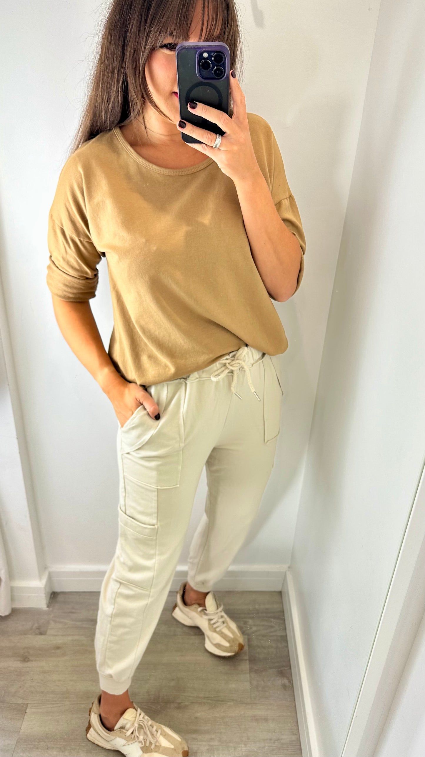 CAMEL ROLL SLEEVE SWEAT TOP