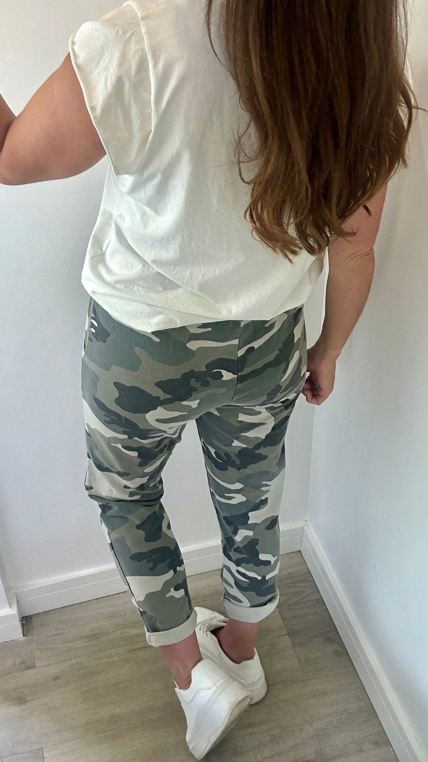 CAMO SWEAT PANTS