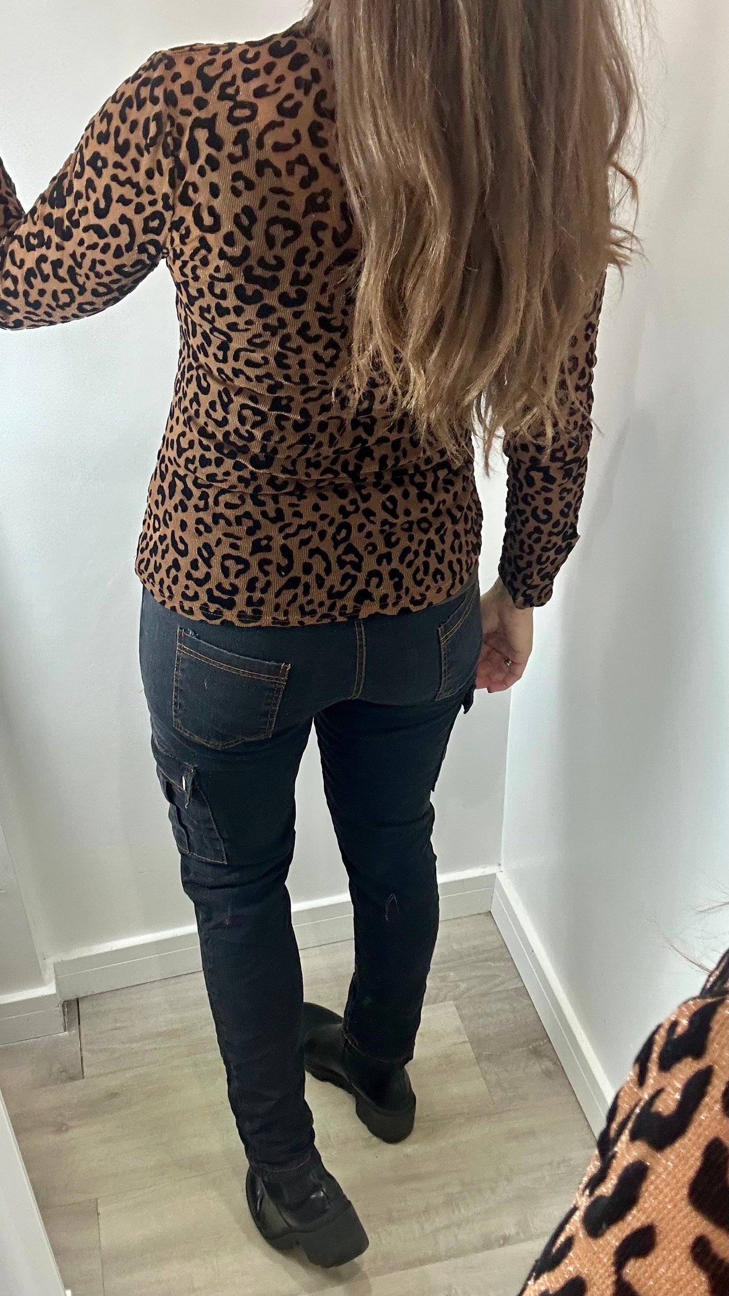 VELVET LEOPARD TOP