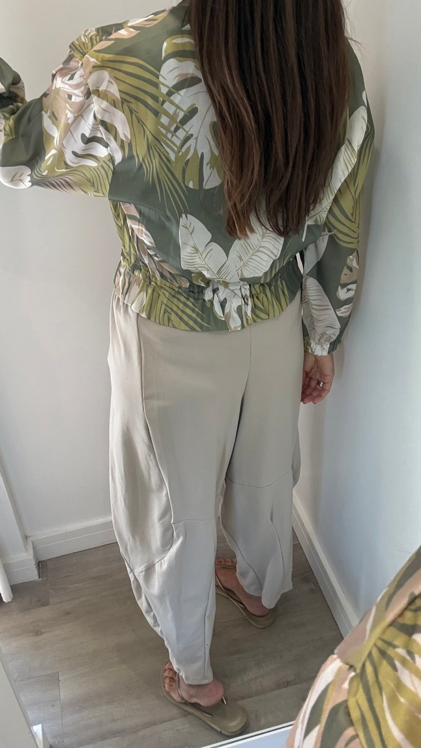LEAF PRINT SILKY BOMBER JACKET