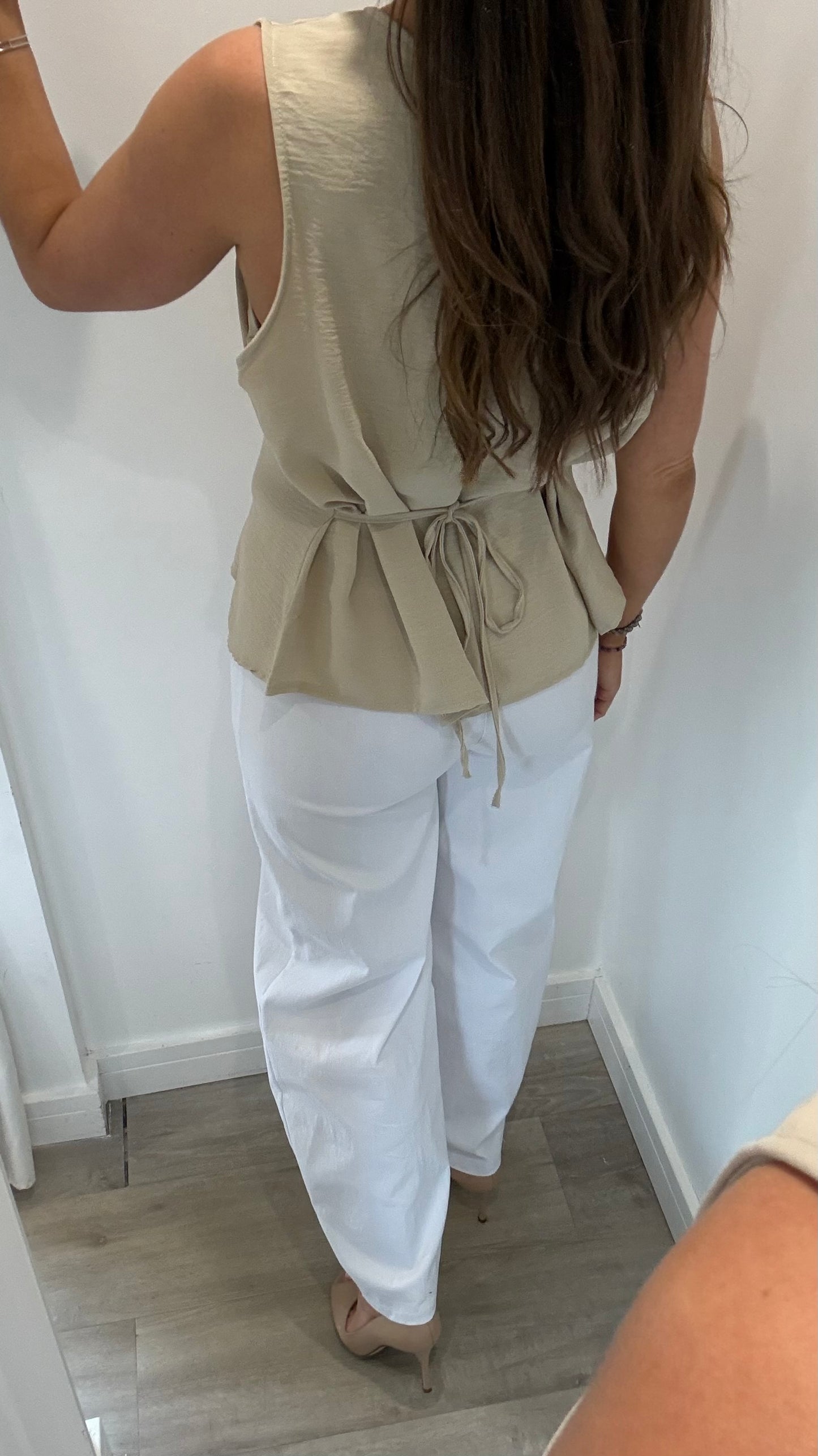 SAND TIE BACK SLEEVELESS TOP