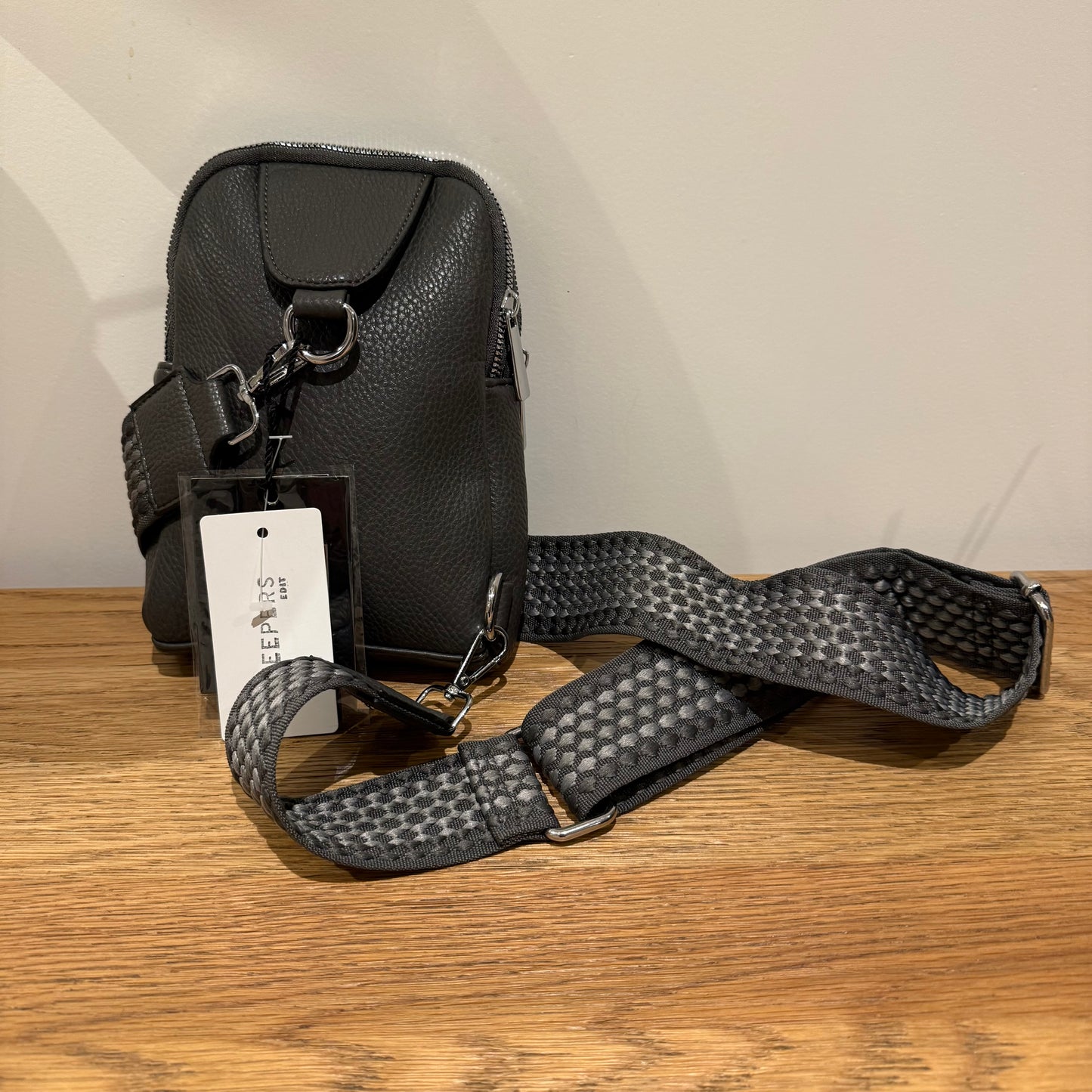 THE EVERYDAY DOUBLE ZIP CROSSBODY SLING BAG – CHARCOAL