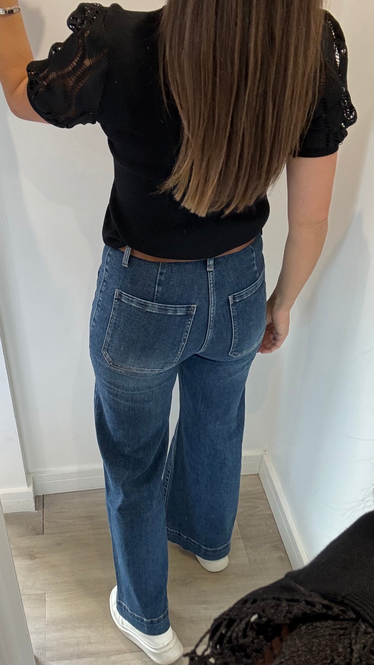 THE FRONT POCKET WIDE LEG JEAN WITH BELT