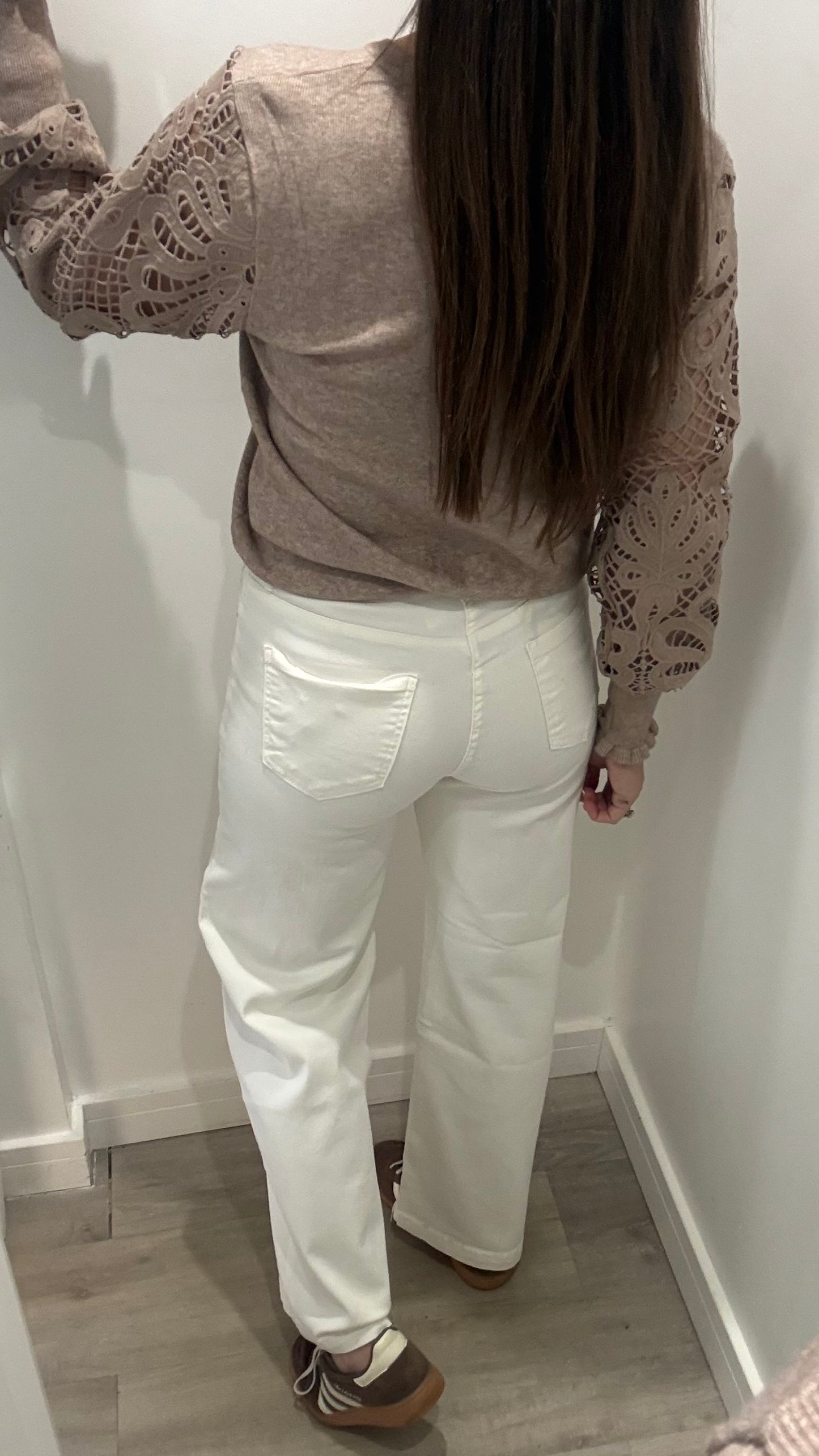 WHITE WIDE-LEG JEAN