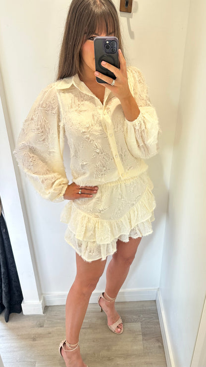 CREAM TEXTURED SKORT