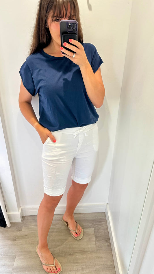 WHITE MAGIC SHORTS -BESTSELLER