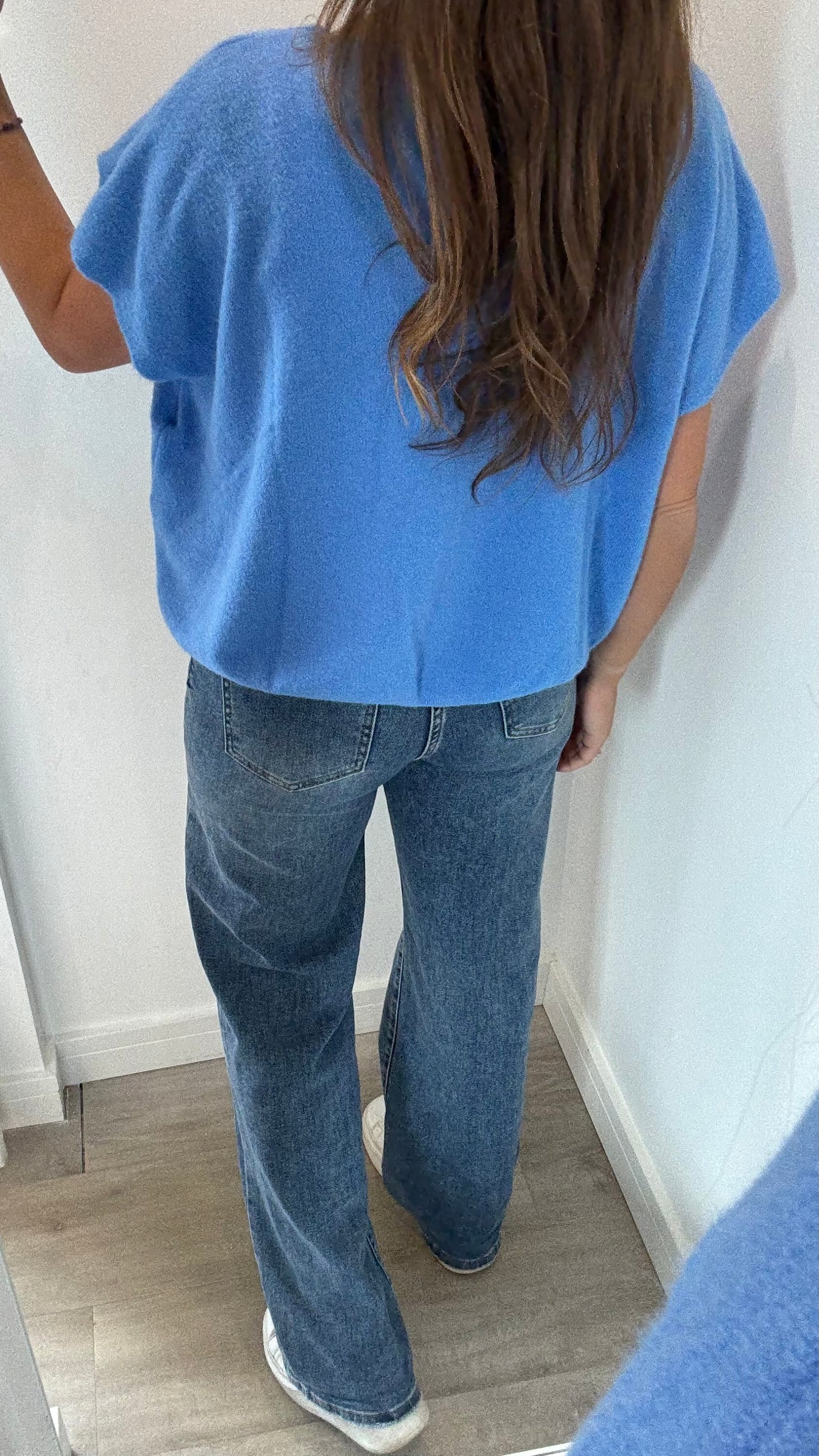 BLUE DEEP V BOXY SLEEVELESS CARDIGAN