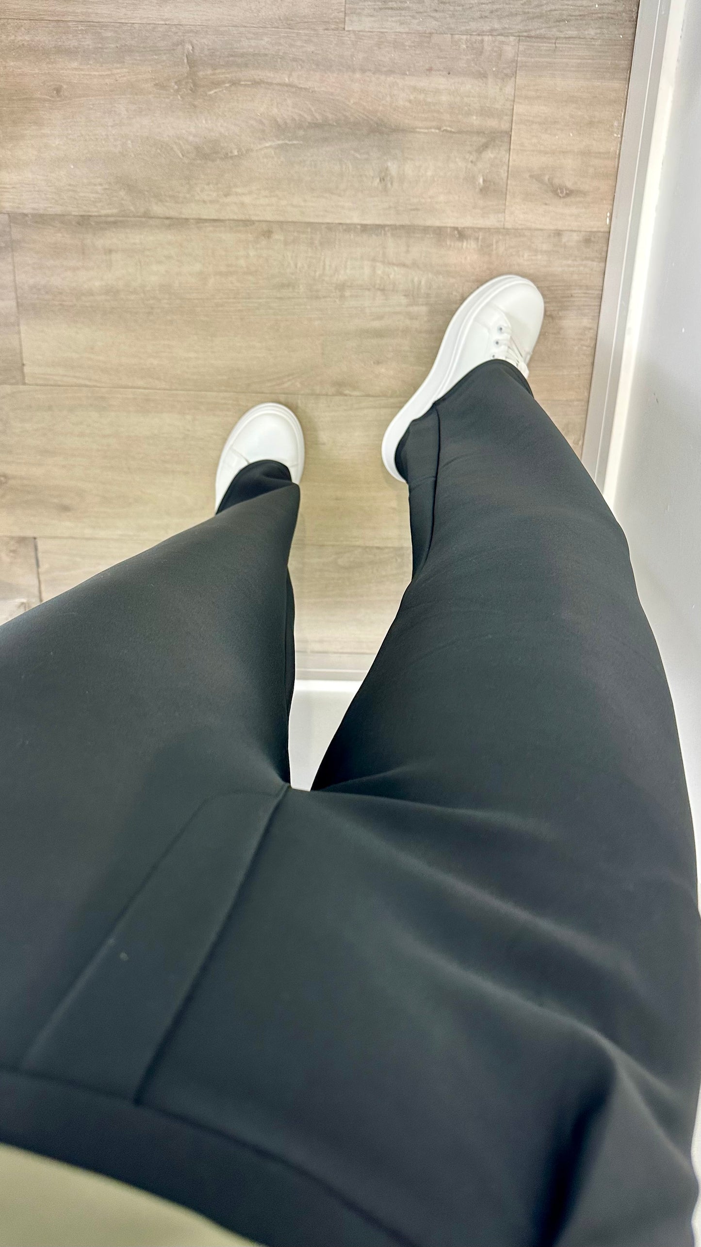 BLACK TAILORED STRETCHY TROUSERS