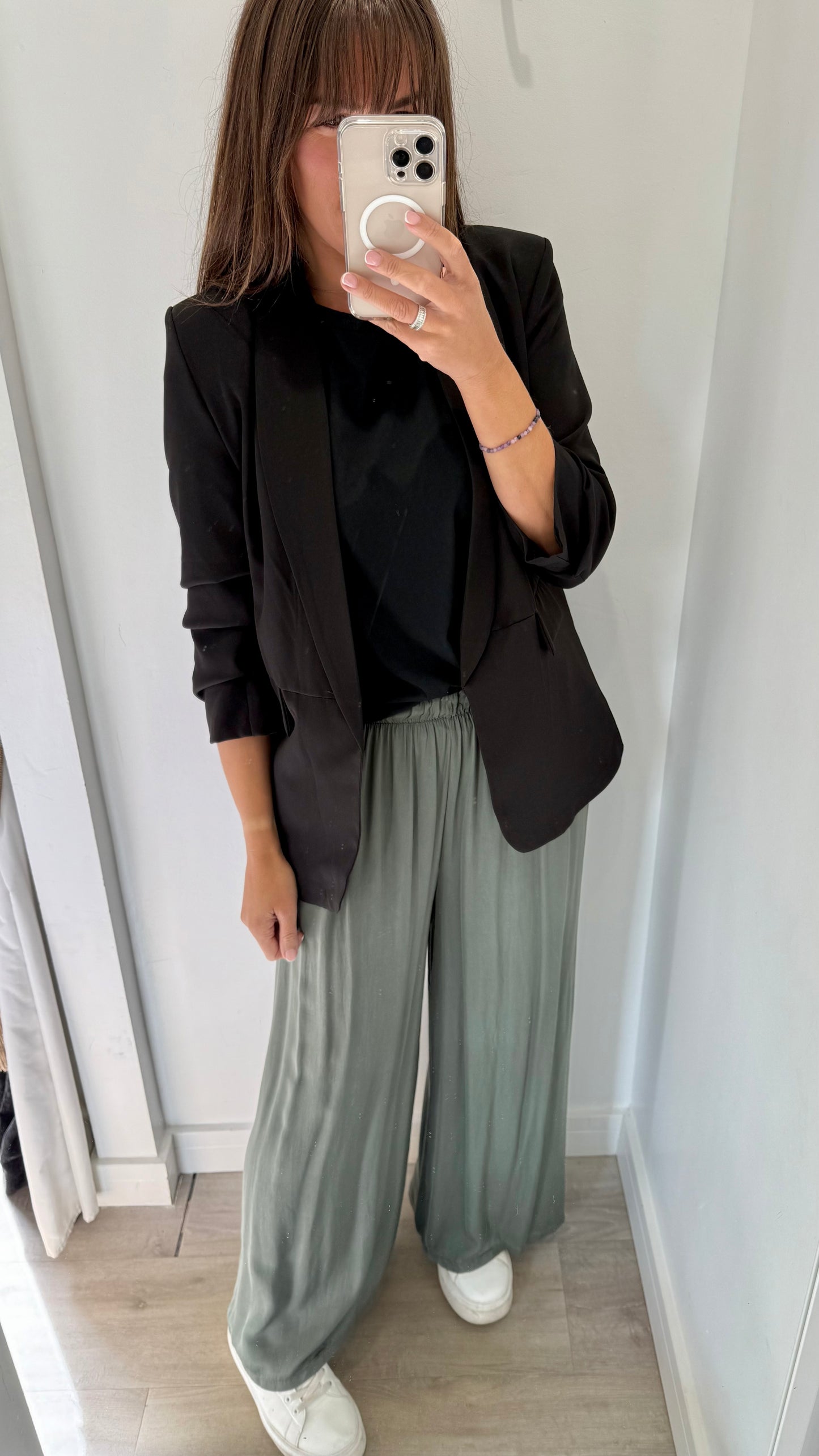 KHKAI ELASTICATED WAIST WIDE-LEG TROUSERS
