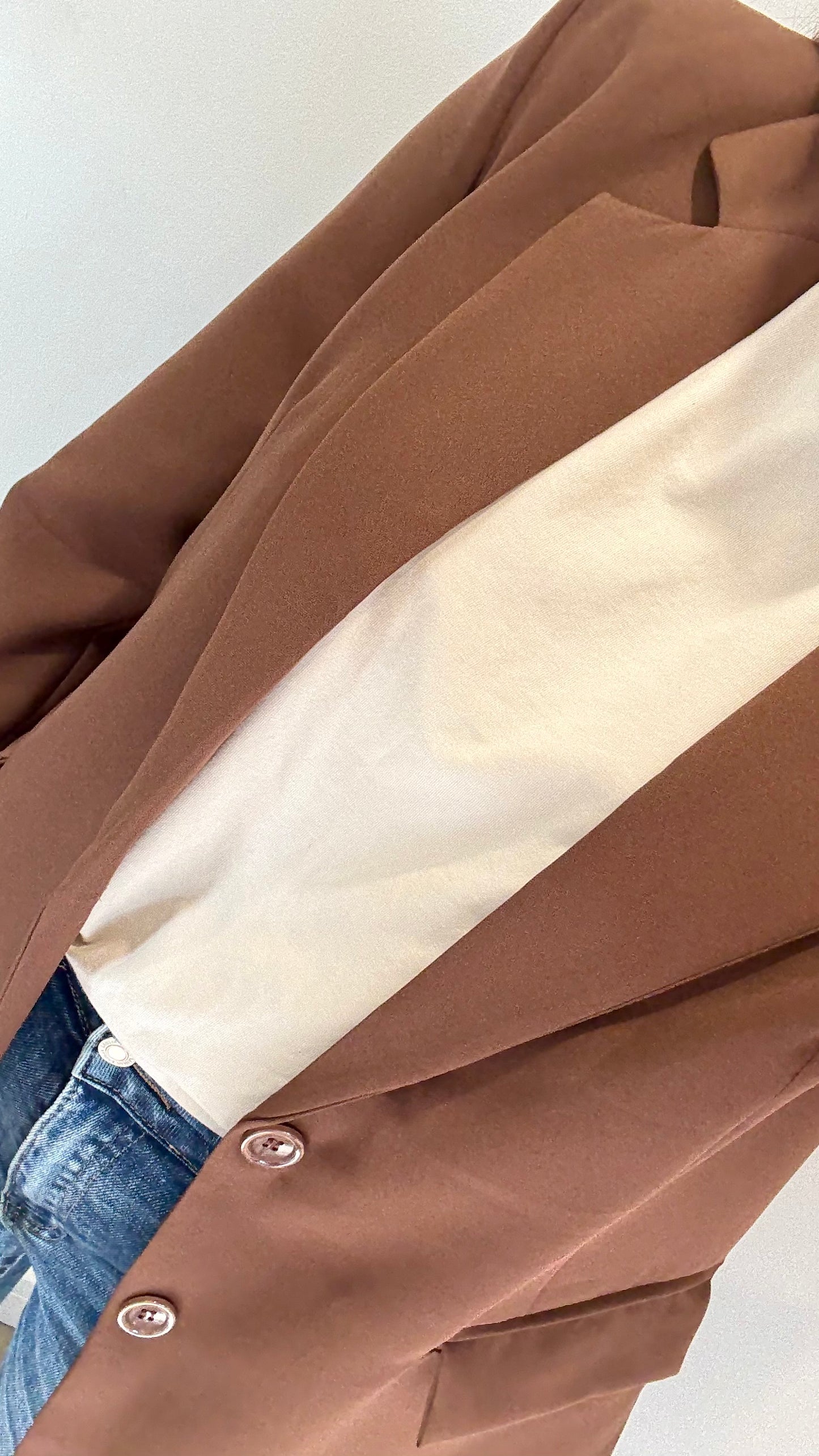 CHOCOLATE BLAZER