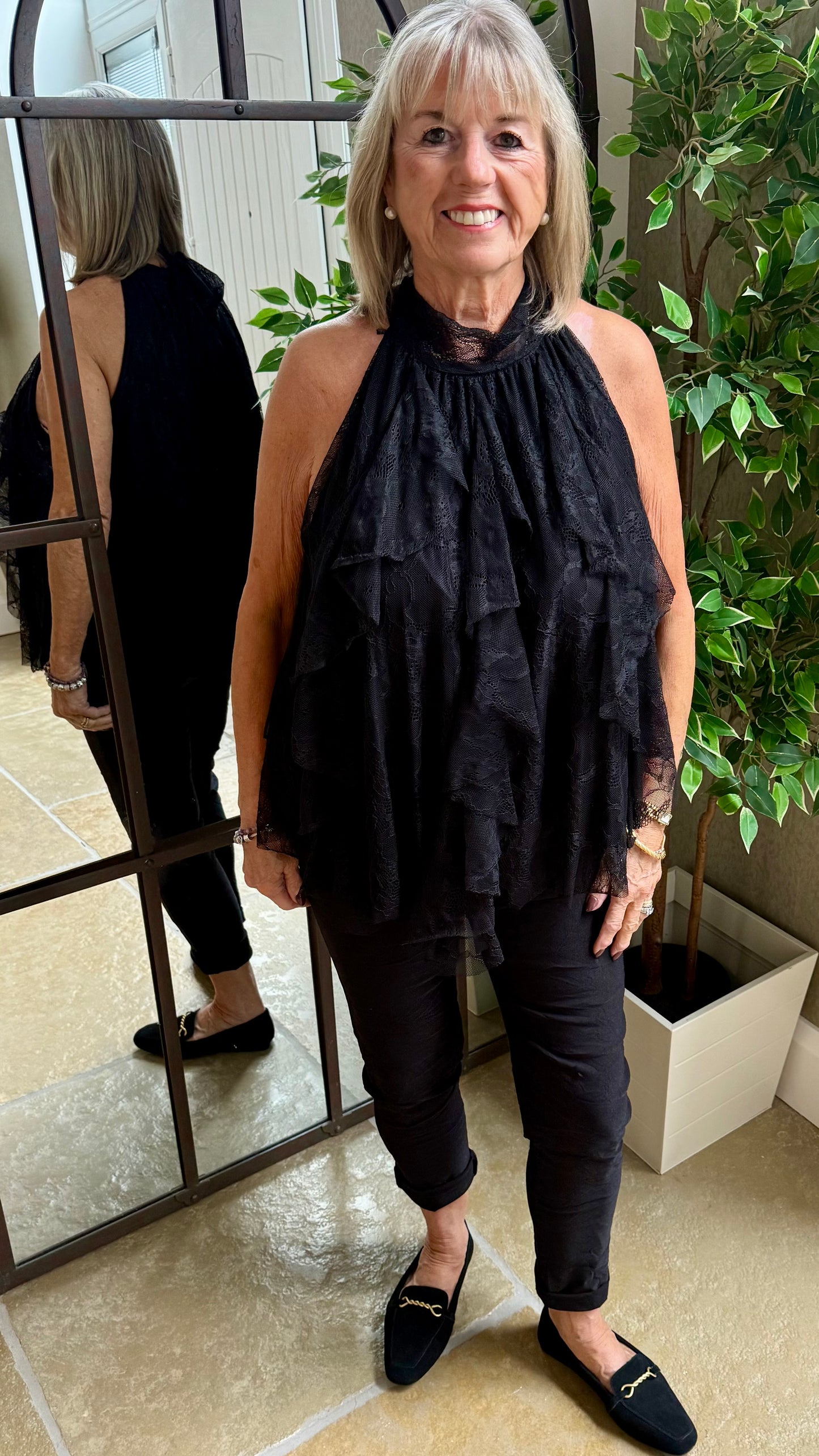 HALTERNECK LACE RUFFLE TOP