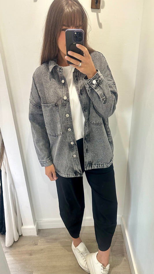 WASHED GREY OVERSIZED SHACKET