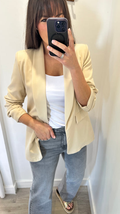 NUDE RUCHED SLEEVE BLAZER