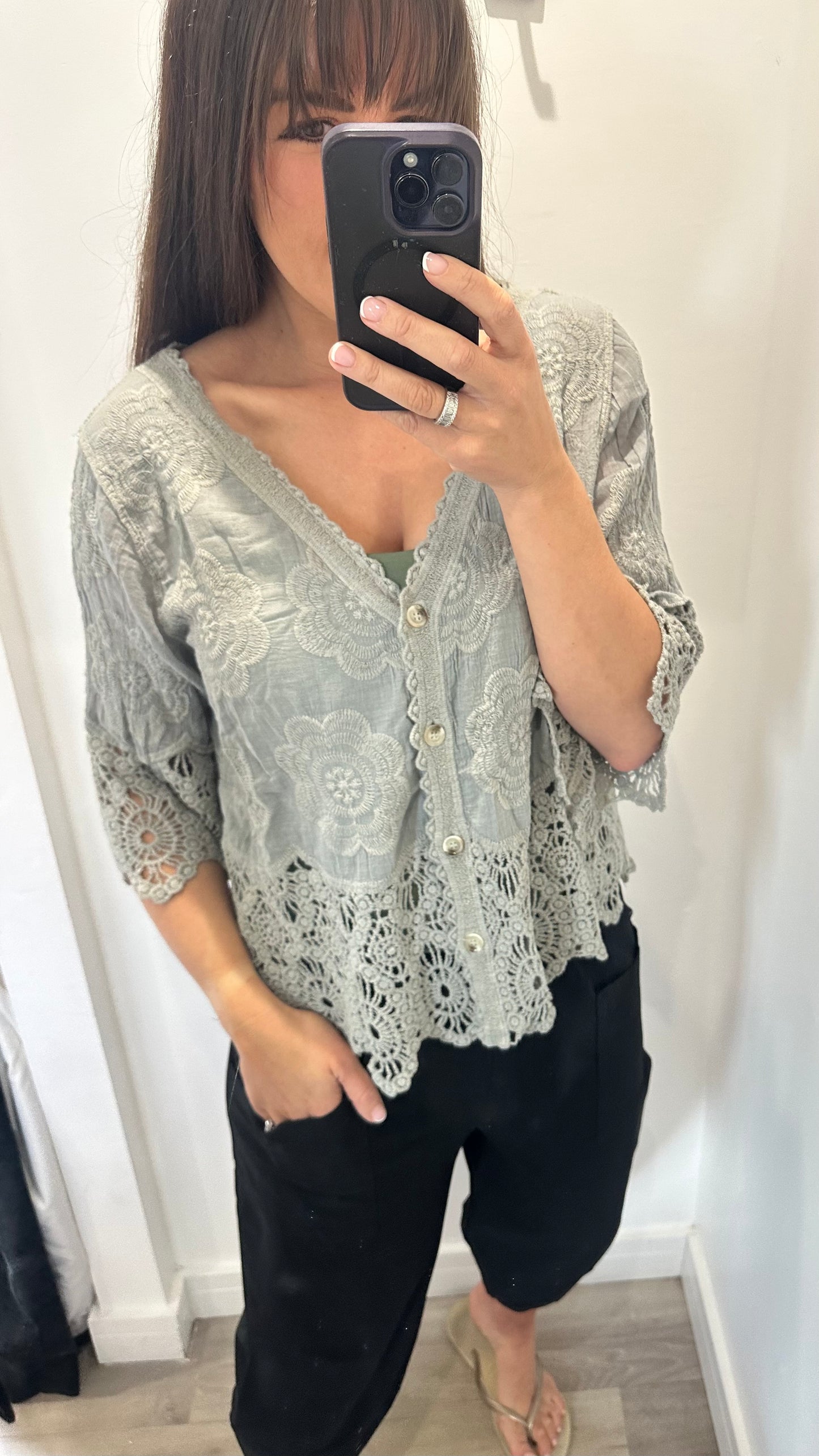 KHAKI FLORAL APPLIQUE V NECK TOP