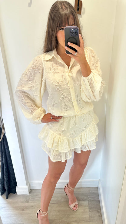 CREAM TEXTURED SKORT