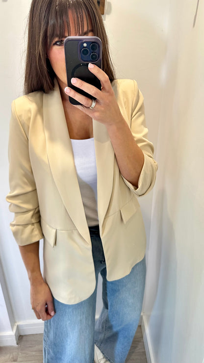 NUDE RUCHED SLEEVE BLAZER